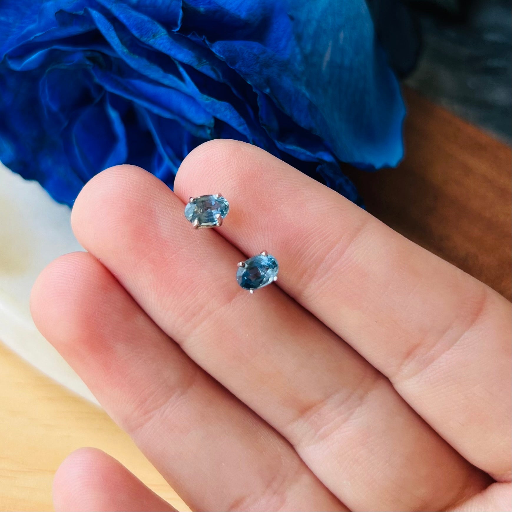 14K White Gold Blue Sapphire Oval Stud Earrings