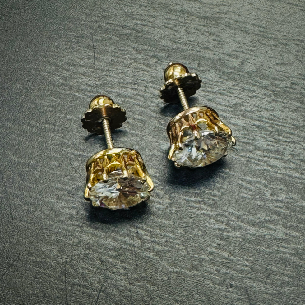 Exquisite 1900s 3ctw Natural Diamond Stud Earrings