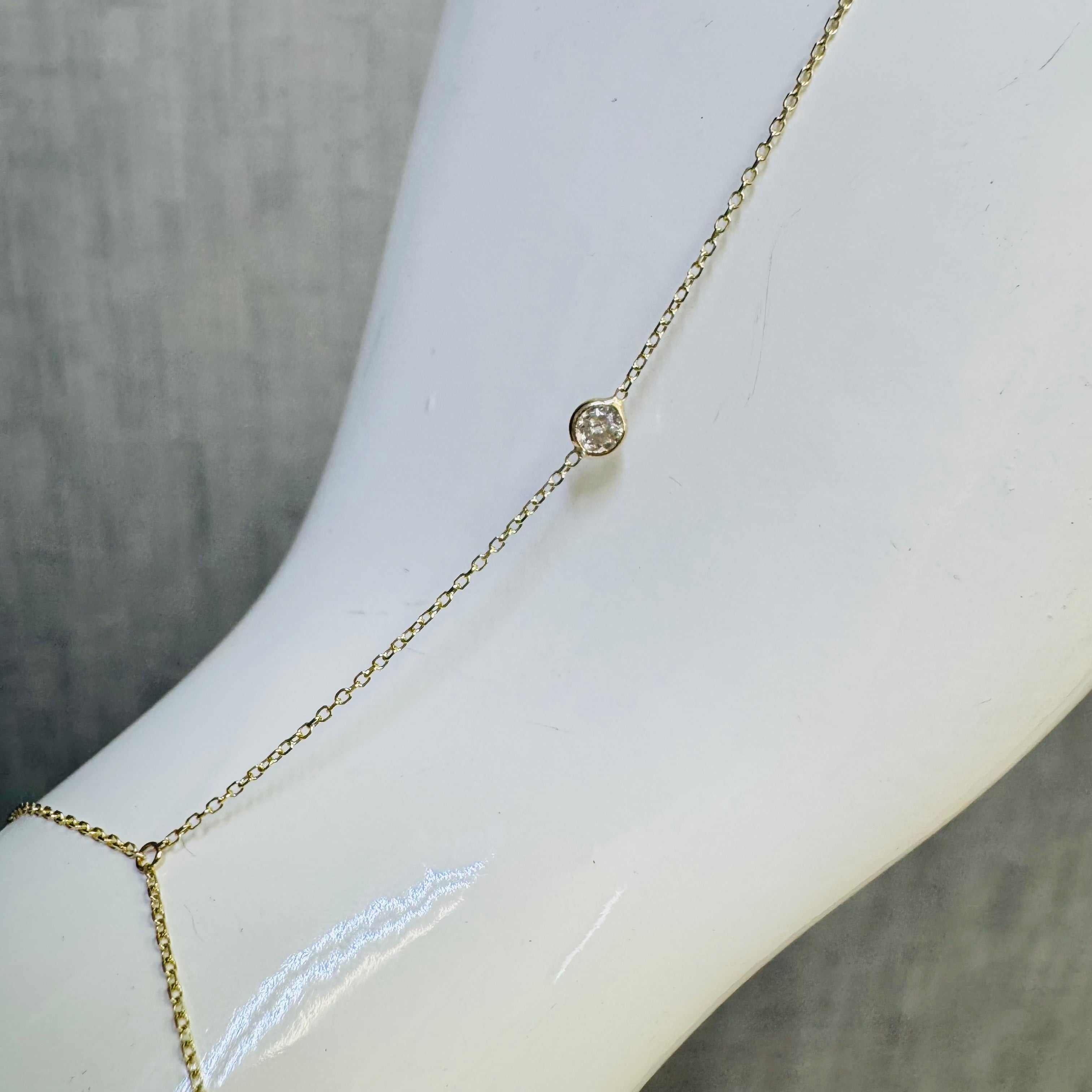 .10CT Diamond 14K Yellow Gold Diamond Solitaire Hand Chain Bracelet