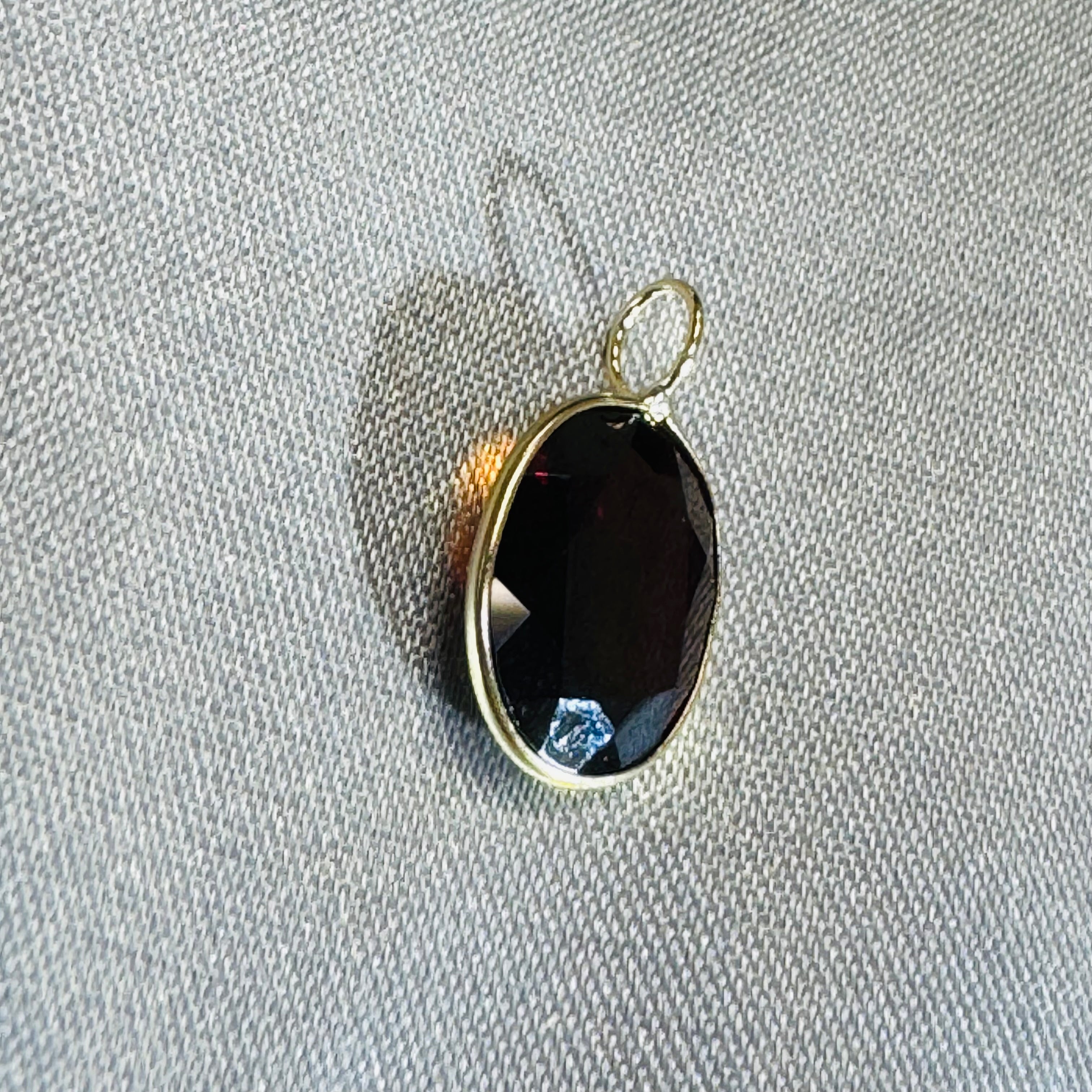 Oval Garnet Gem Charm Pendant 14K Yellow Gold