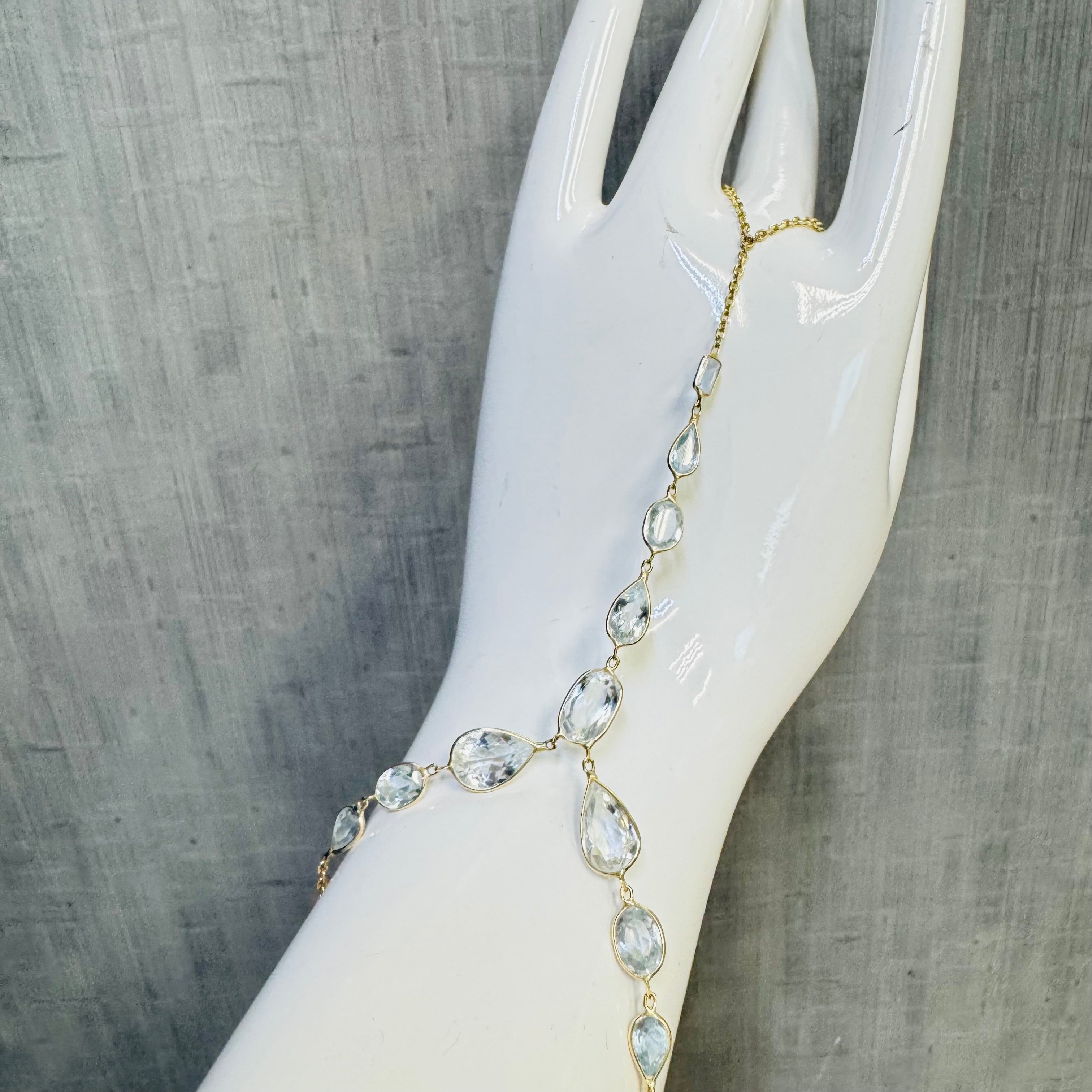 14K Yellow Gold Aquamarine Handchain