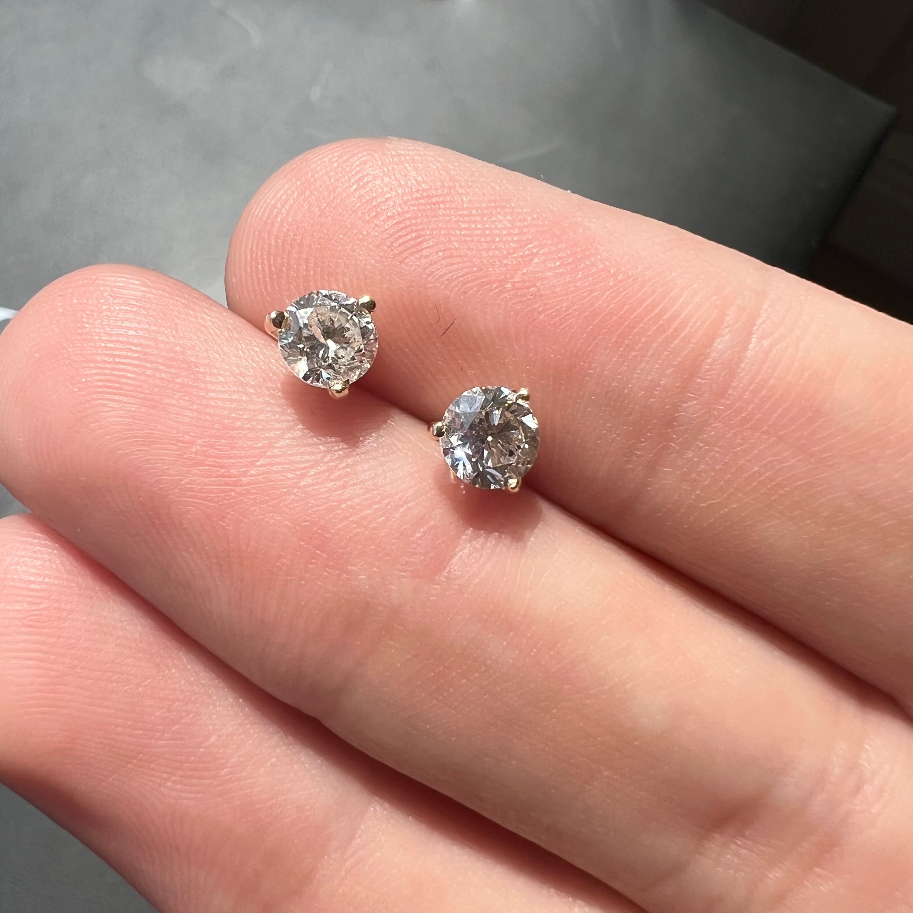14K Yellow Gold Round Diamond Earring Studs