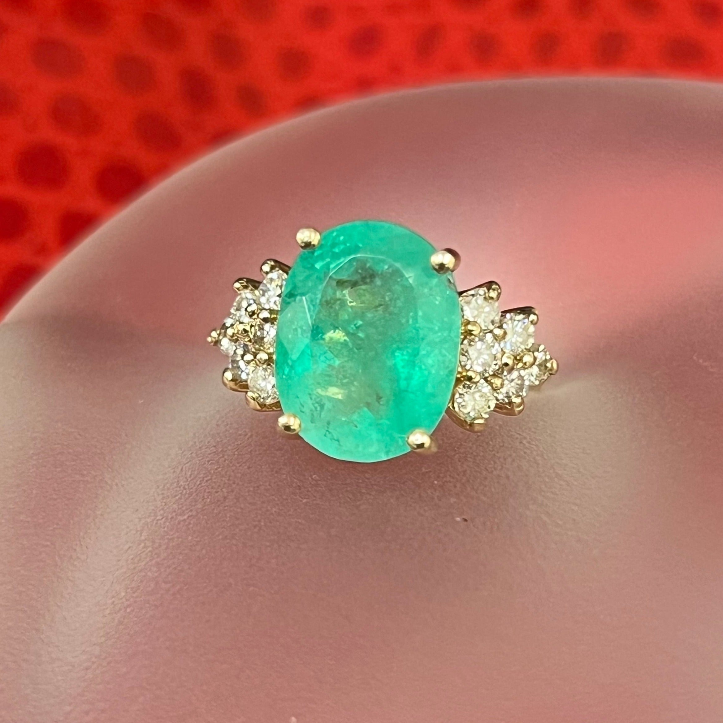 Glowing 5CT Natural Emerald and Diamond 14K Yellow Gold Ring Size 6