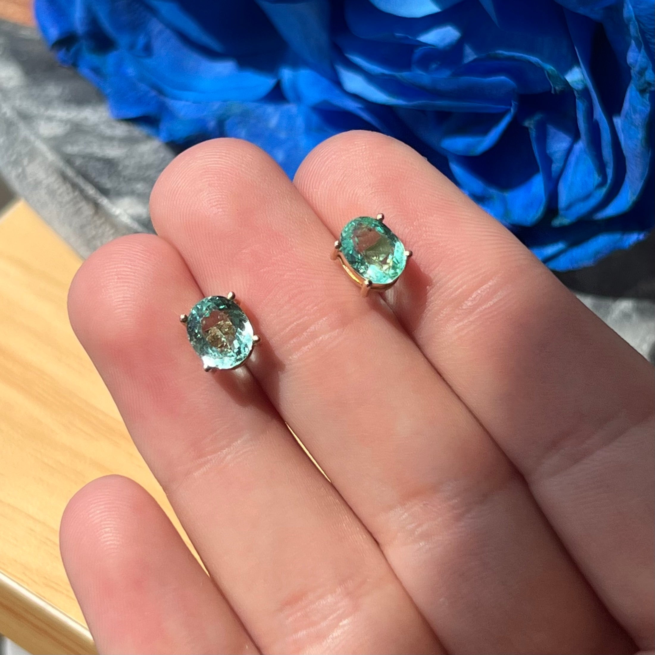 Colombian Emerald 18K Yellow Gold Stud Earrings