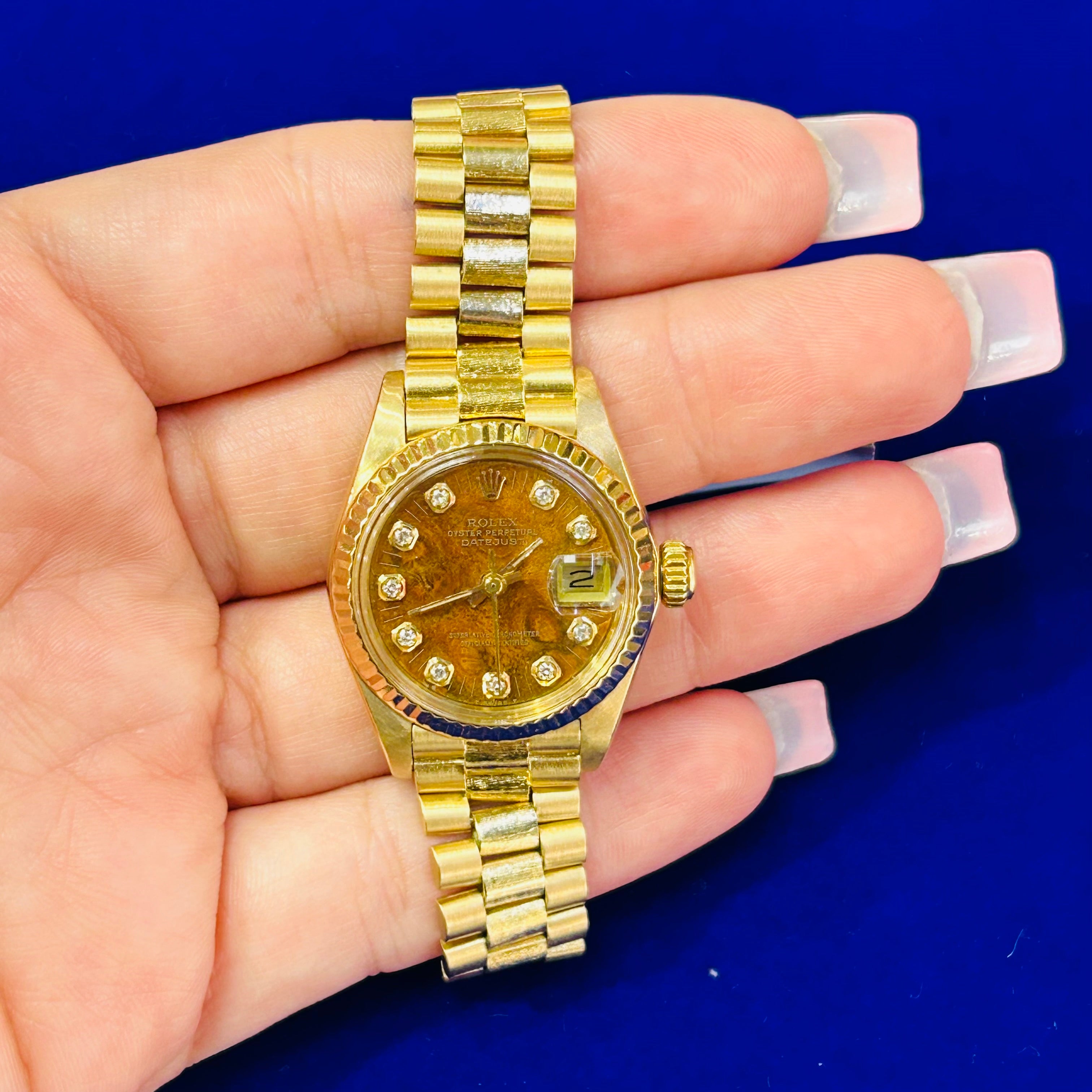 Vintage 18K Yellow Gold 26MM Oyster Perpetual Date Rolex Watch