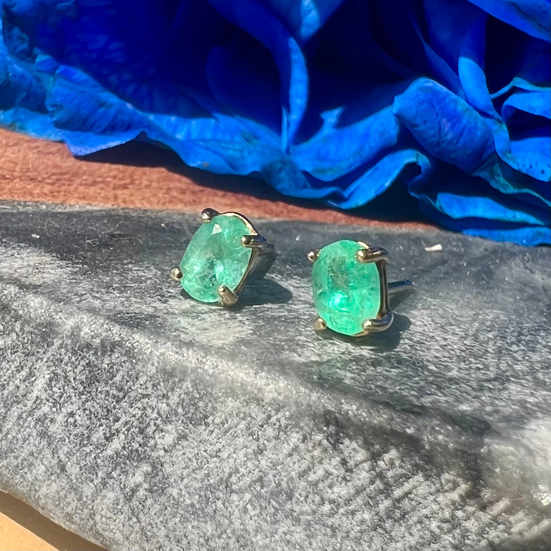 14K Yellow Gold Colombian Emerald Oval Stud Earrings