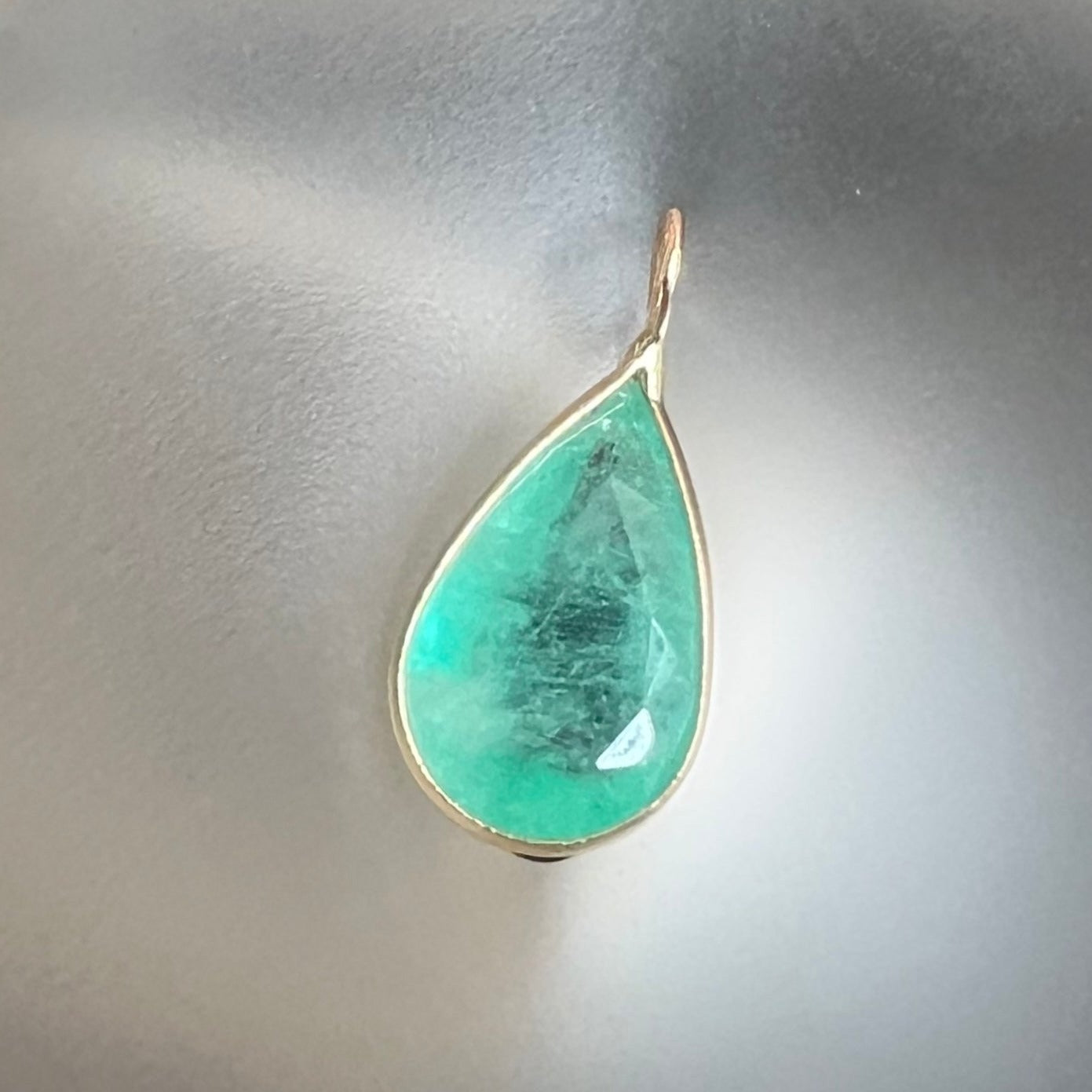 3CT 14K Yellow Gold Emerald Pendant Charm
