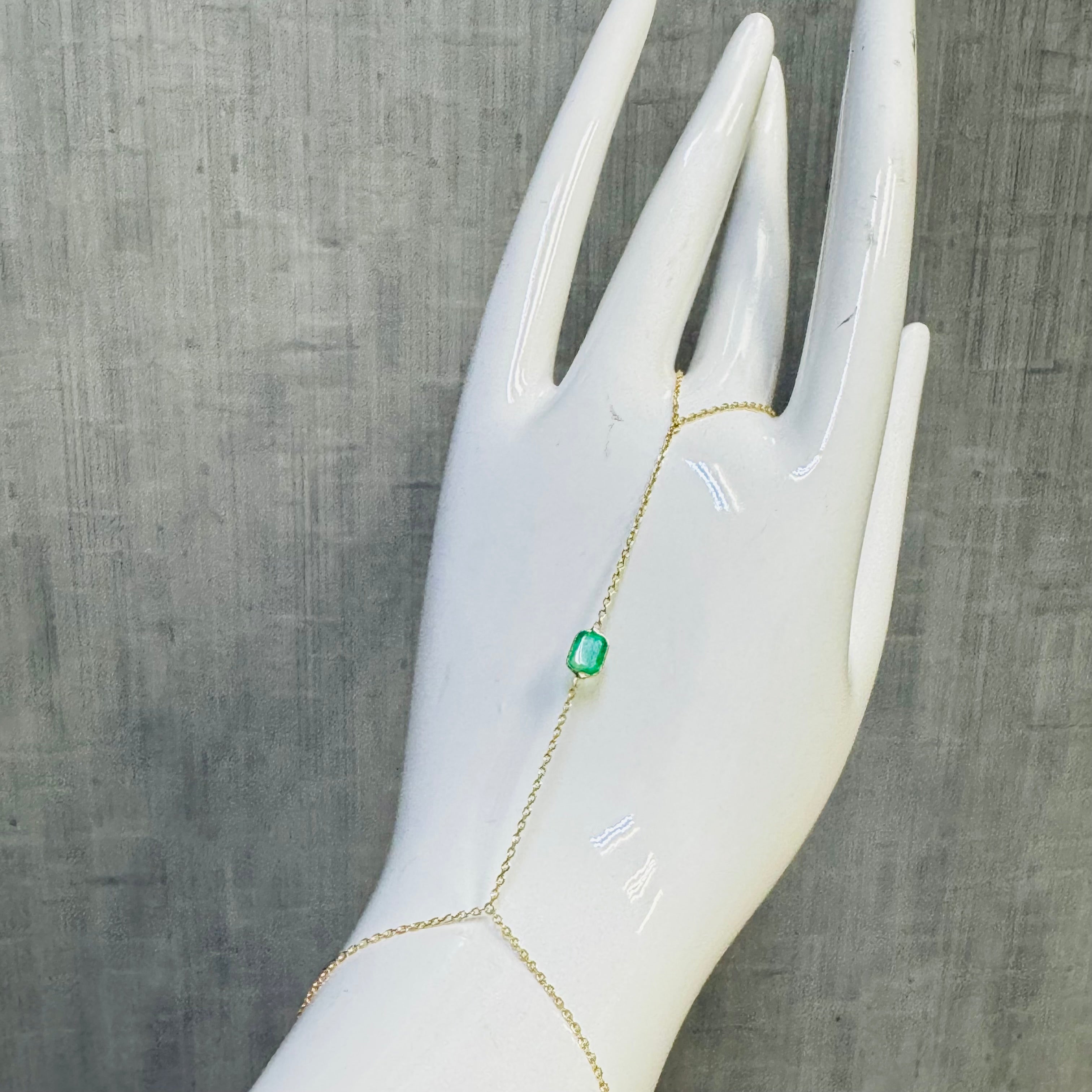 14k Yellow Gold Colombian Emerald Handchain