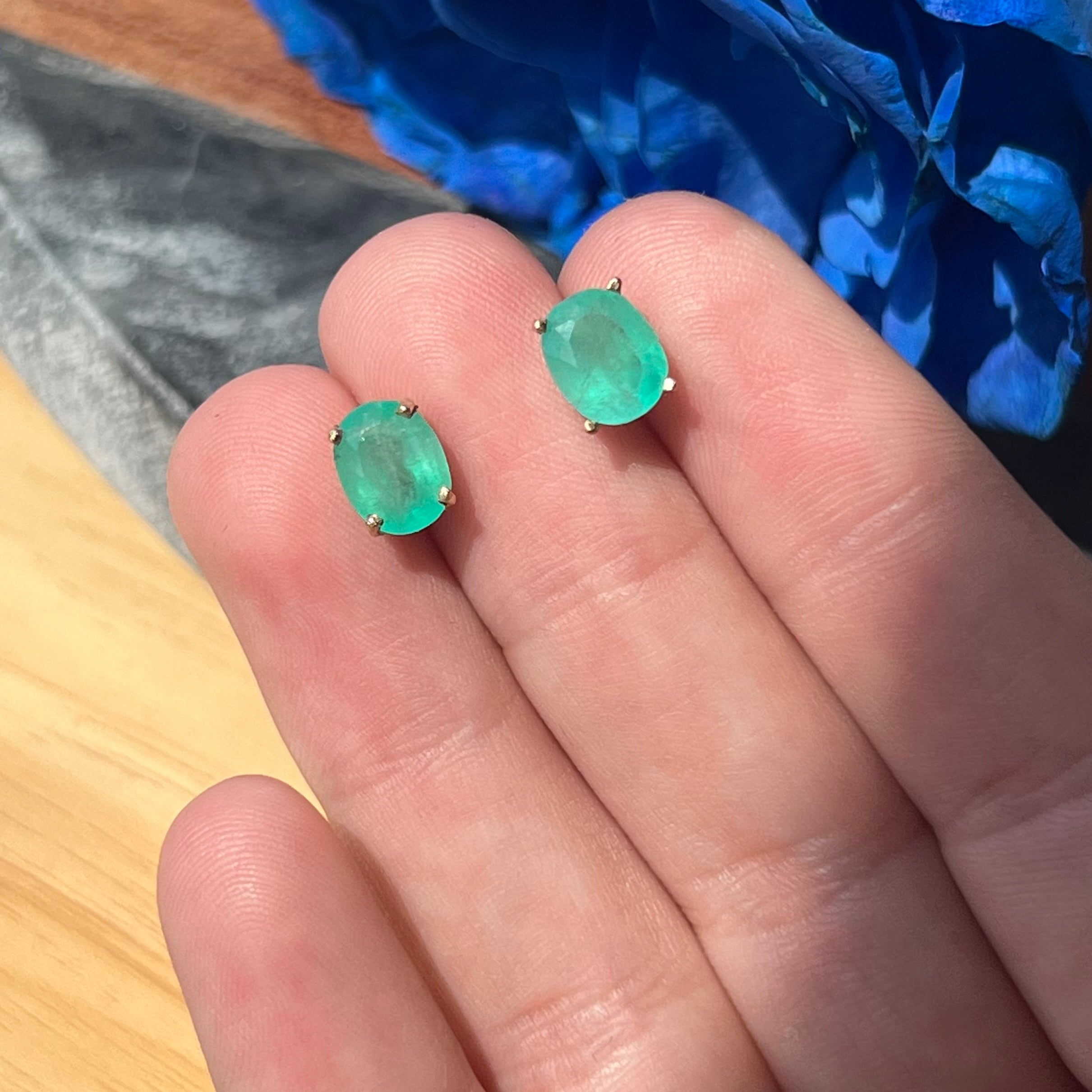 14K Yellow Gold Colombian Emerald Oval Stud Earrings