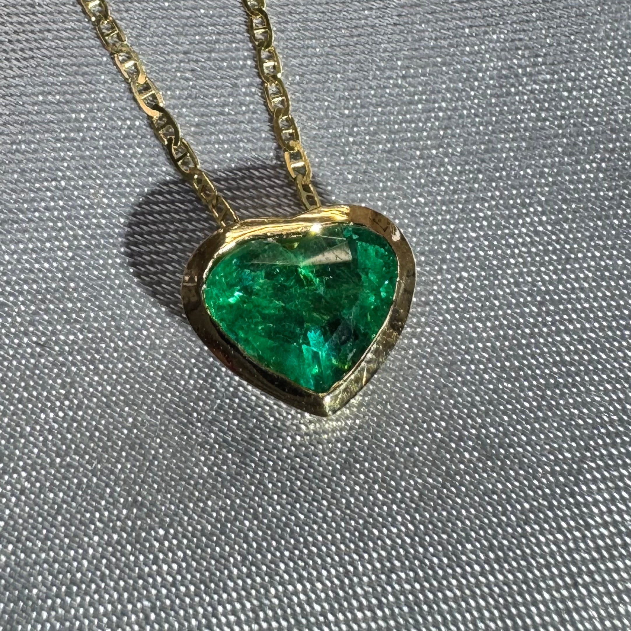 18K Gold Bezel Set Colombian Emerald Necklace