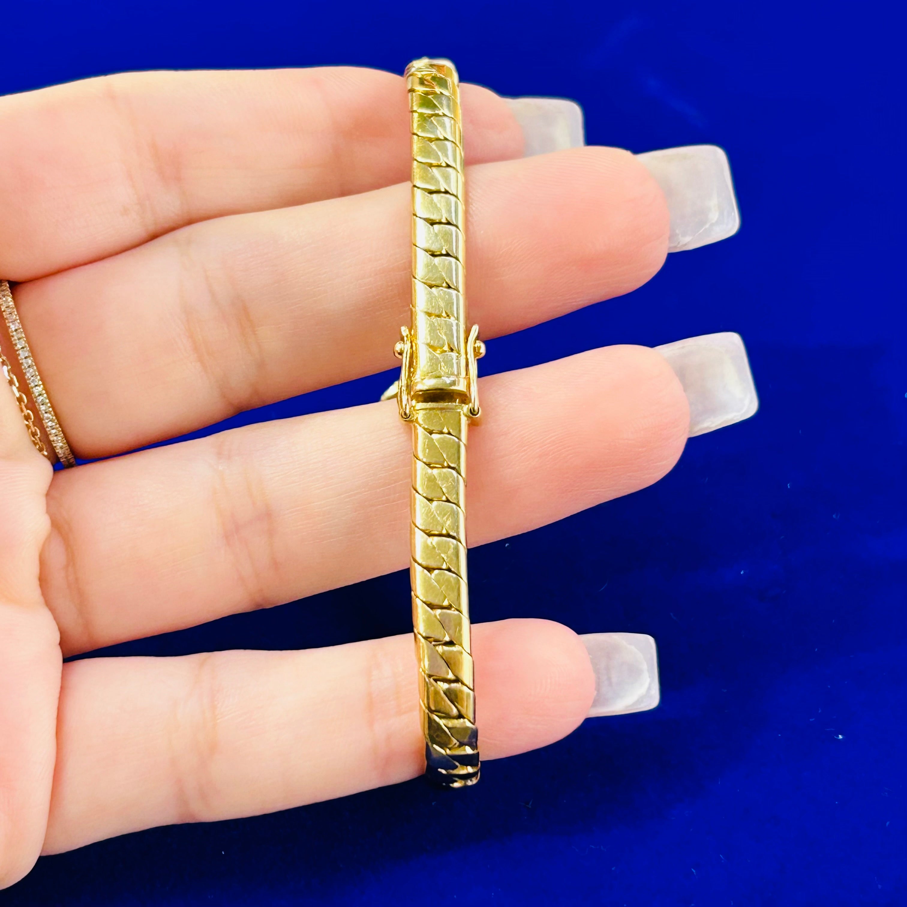 18K Yellow Gold Ladies Chopard Geneve Diamond Wrist Watch