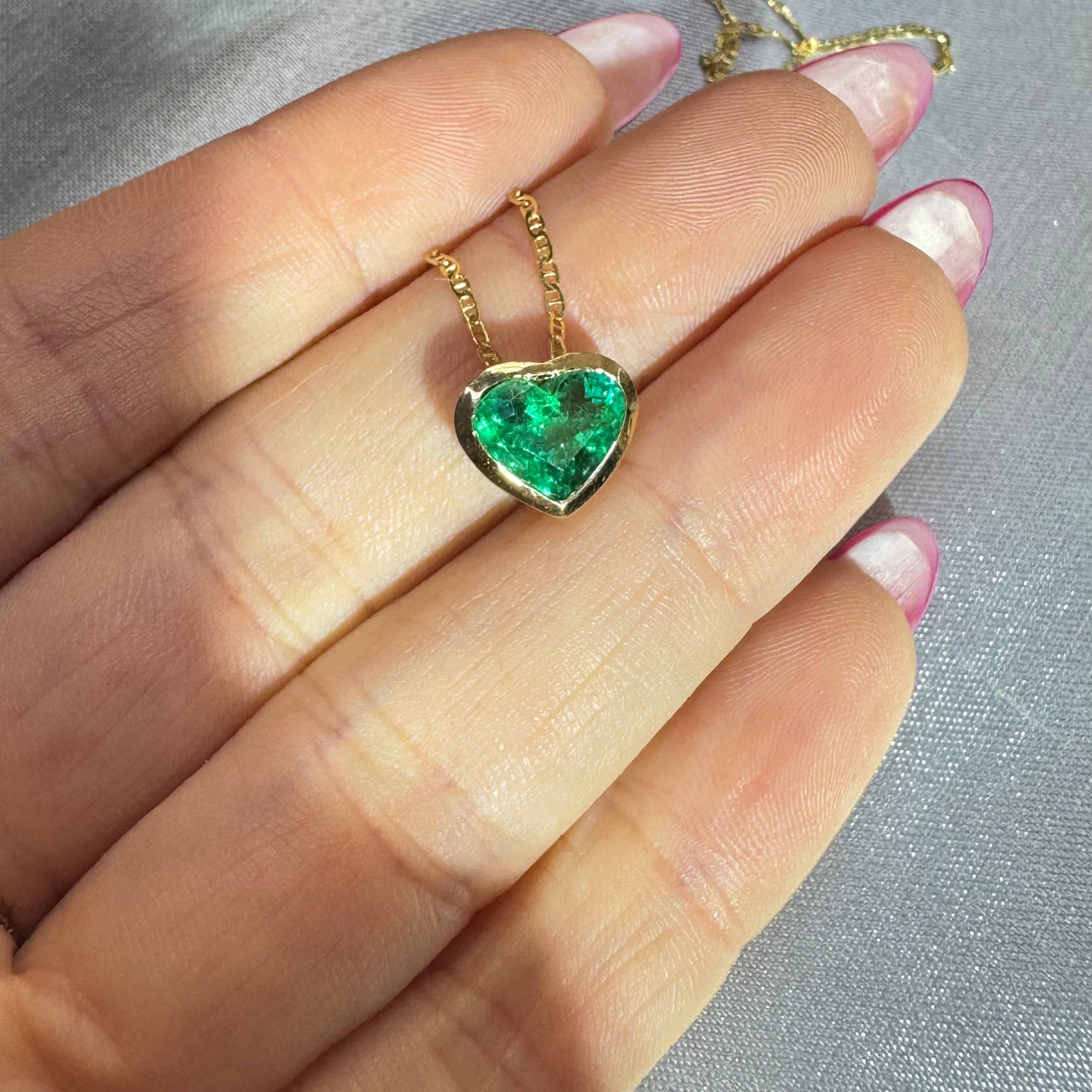 18K Gold Bezel Set Colombian Emerald Necklace