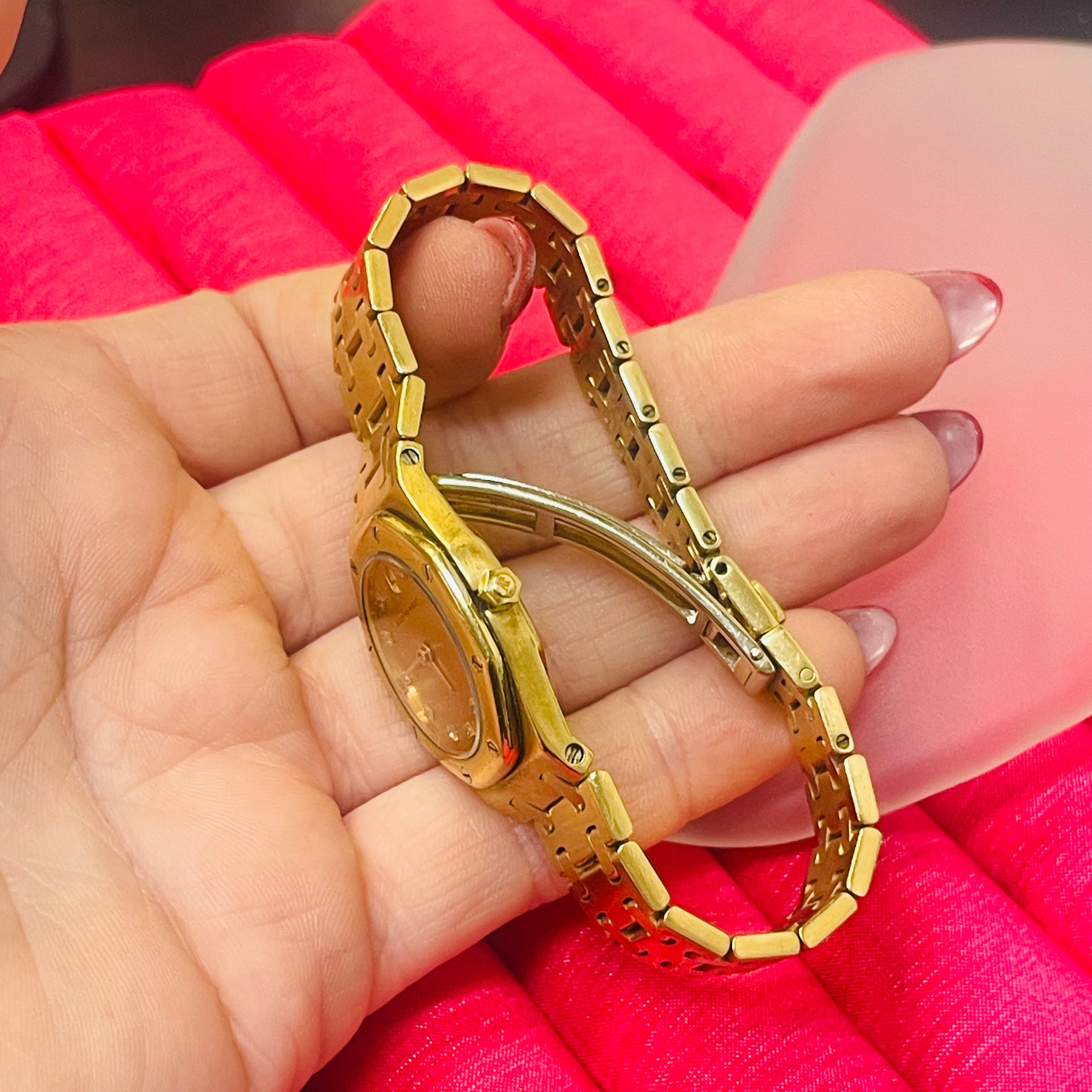 24mm Audemars Piguet Solid 18K Yellow Gold Ladies Wristwach AP
