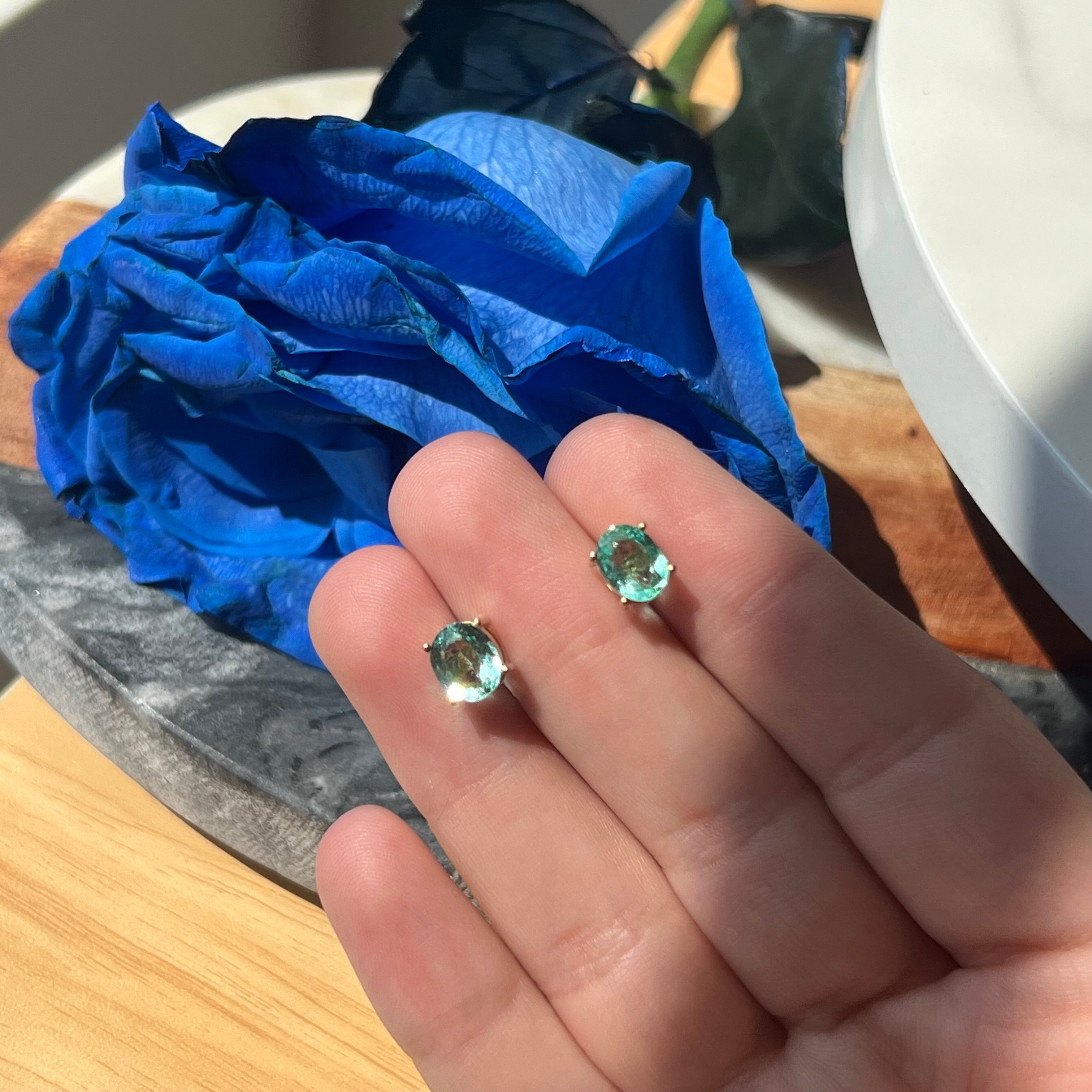 Colombian Emerald 18K Yellow Gold Stud Earrings
