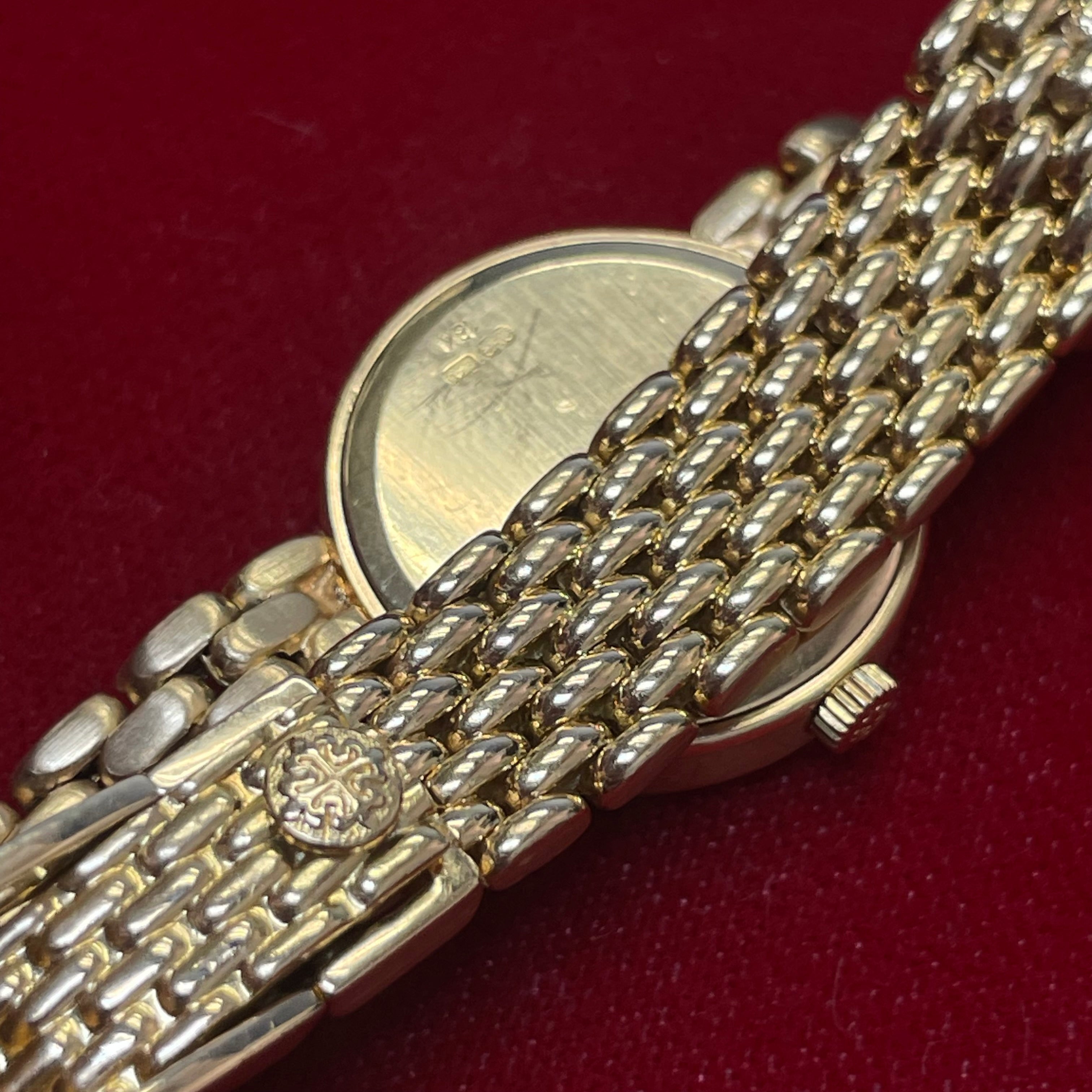 20mm Ladies Patek Phillips Calatrava 18K Yellow Gold