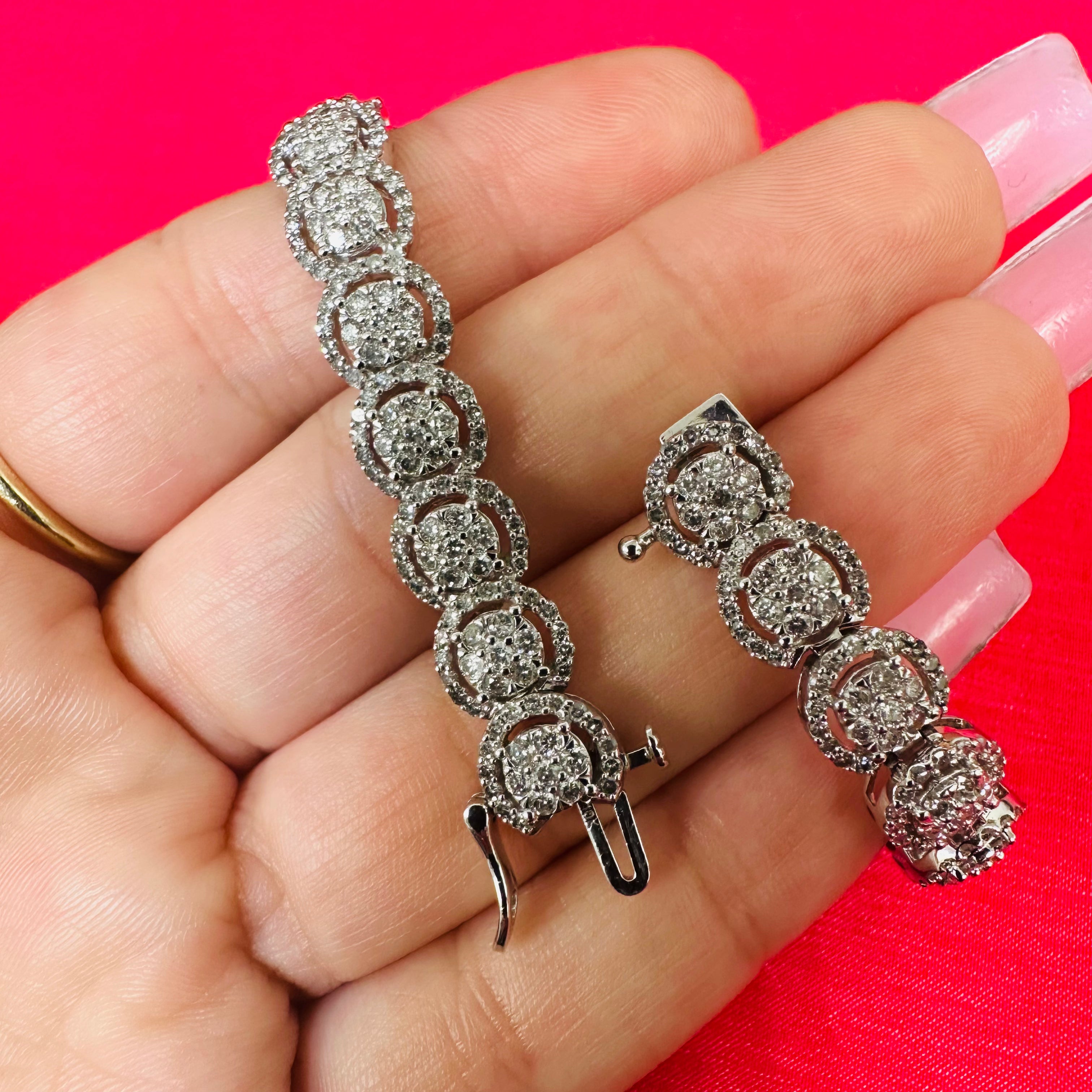 10K 7" Round Cluster Diamond White Gold Bracelet