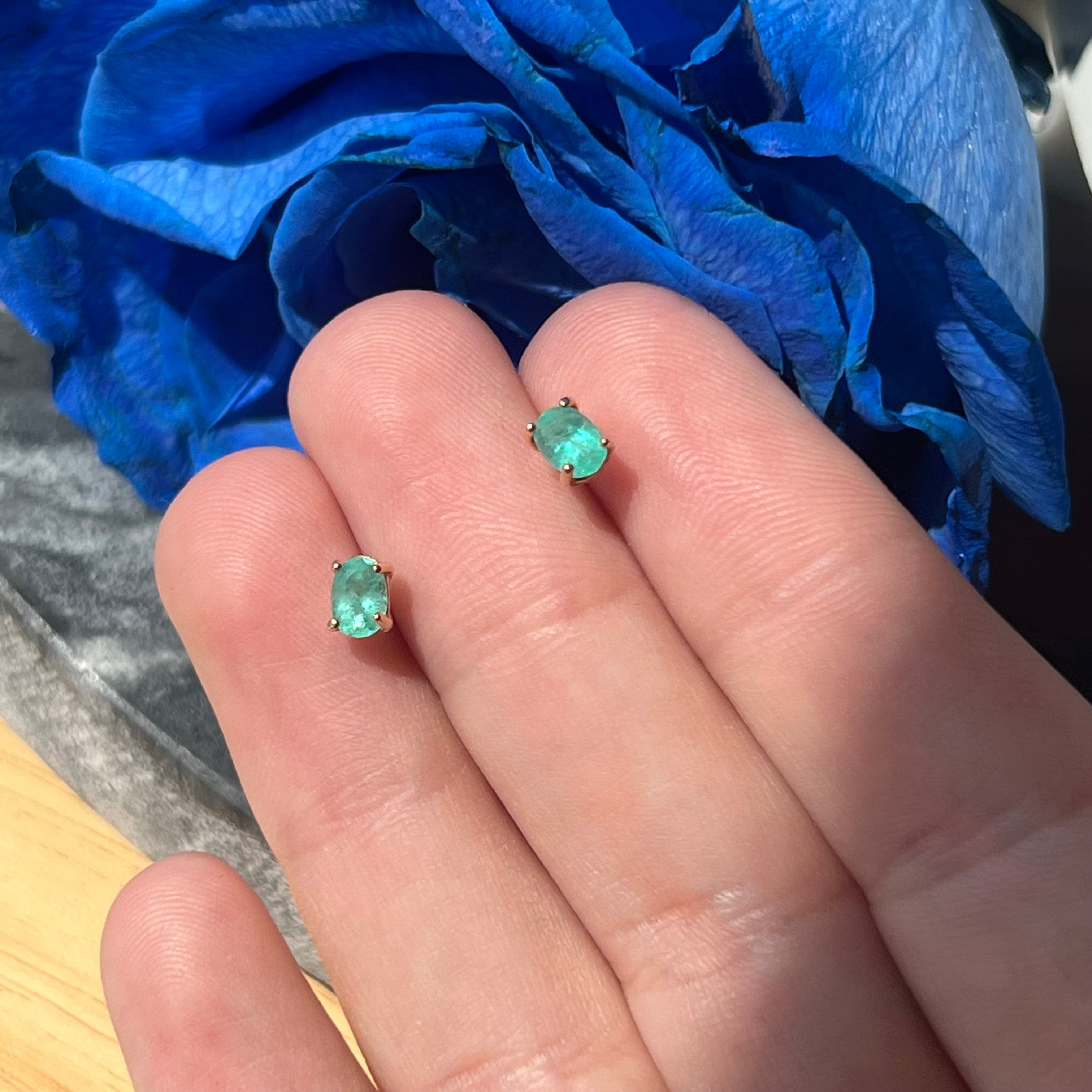 14K Yellow Gold Colombian Emerald Oval Stud Earrings