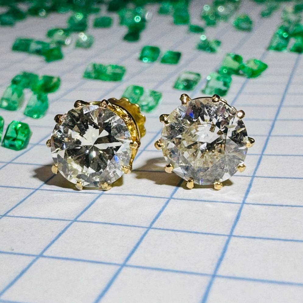 Exquisite 1900s 3ctw Natural Diamond Stud Earrings