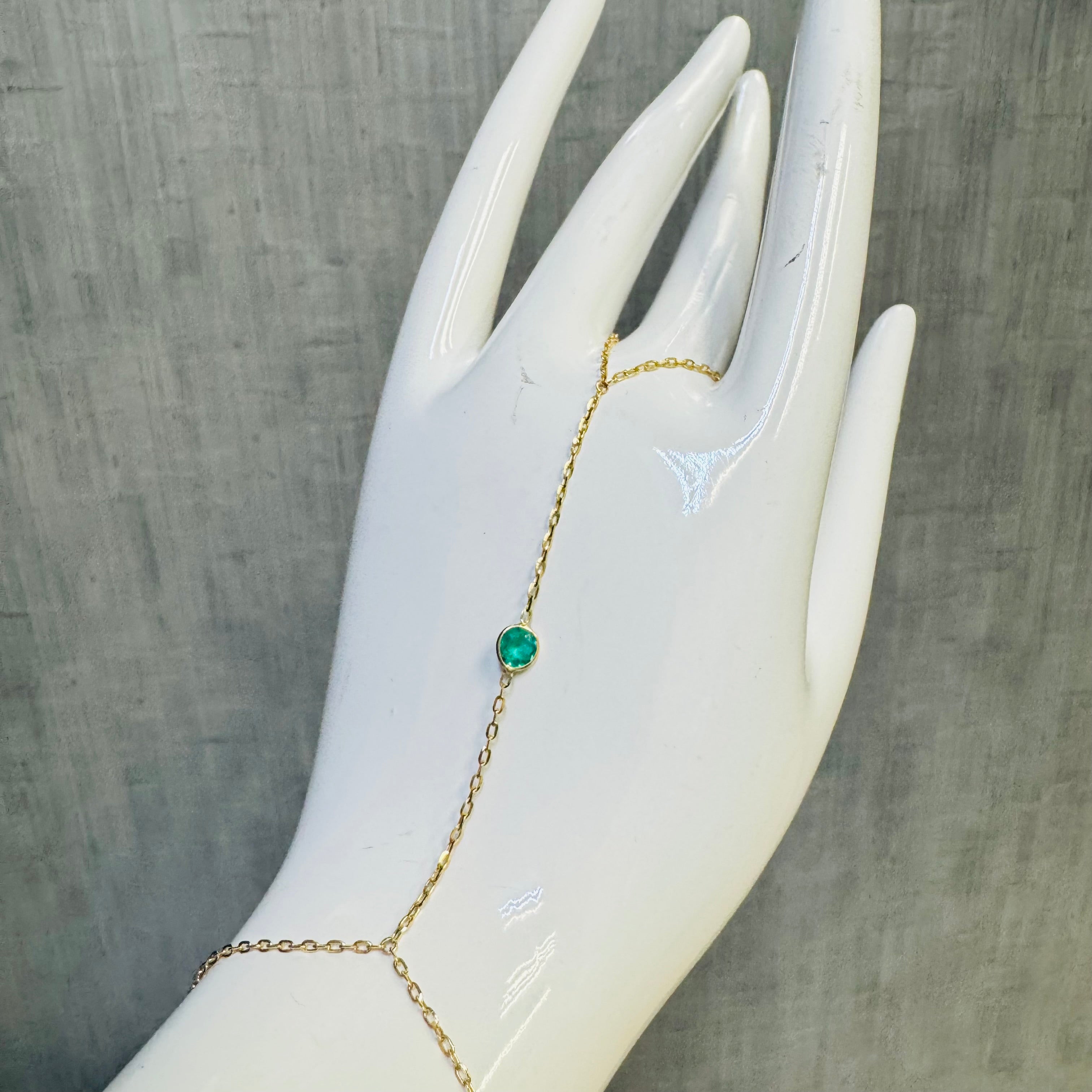 14k Yellow Gold Colombian Round Emerald Handchain