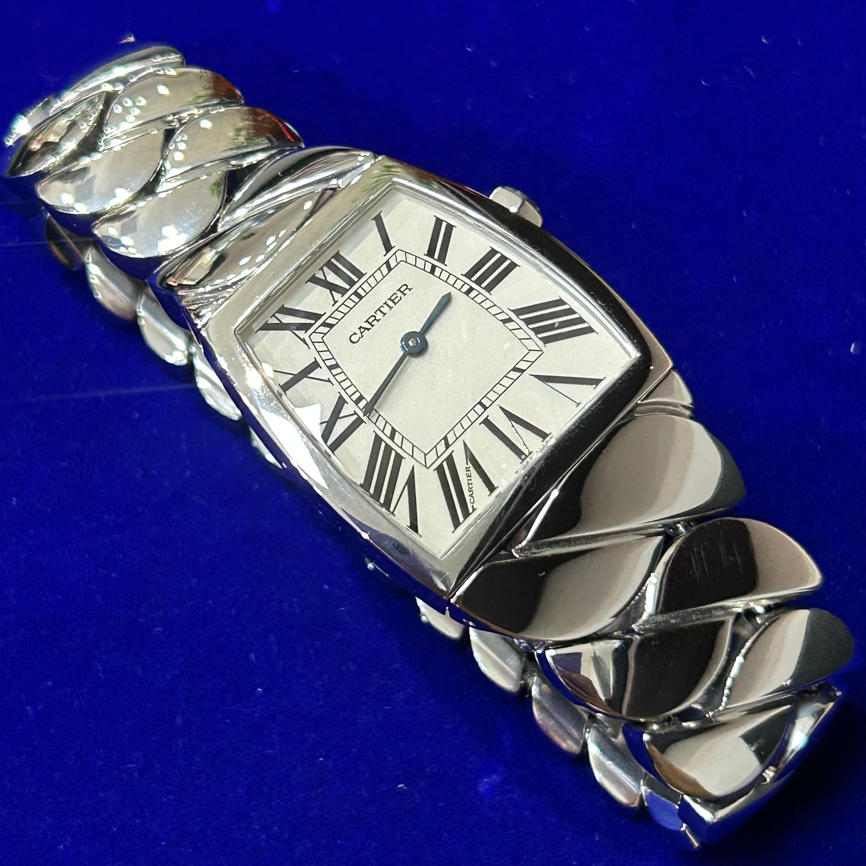 Cartier La Dona Large 28MM Stainless Steel Quartz Ladies Watch 7"