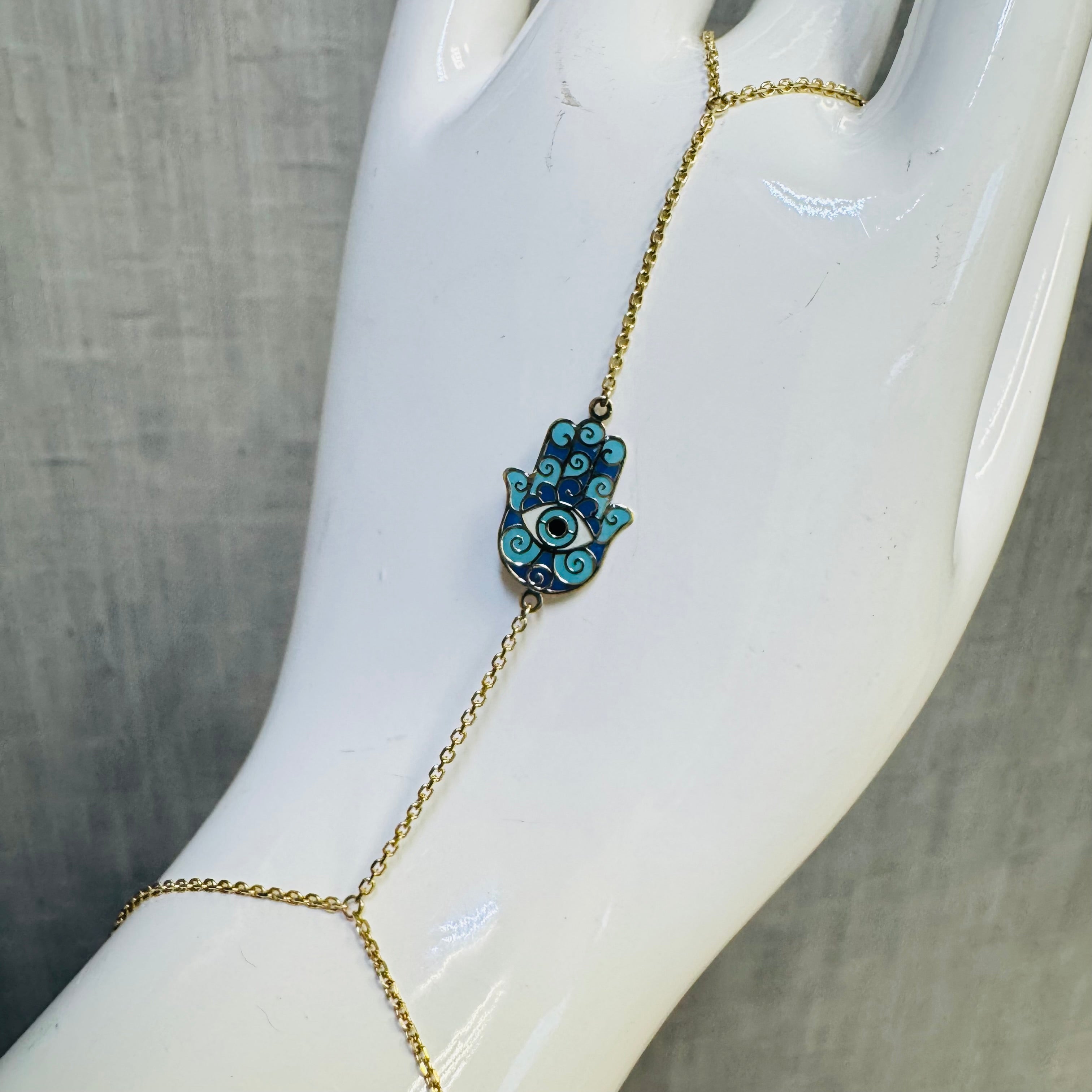 14K Yellow Gold Hamsa Handchain