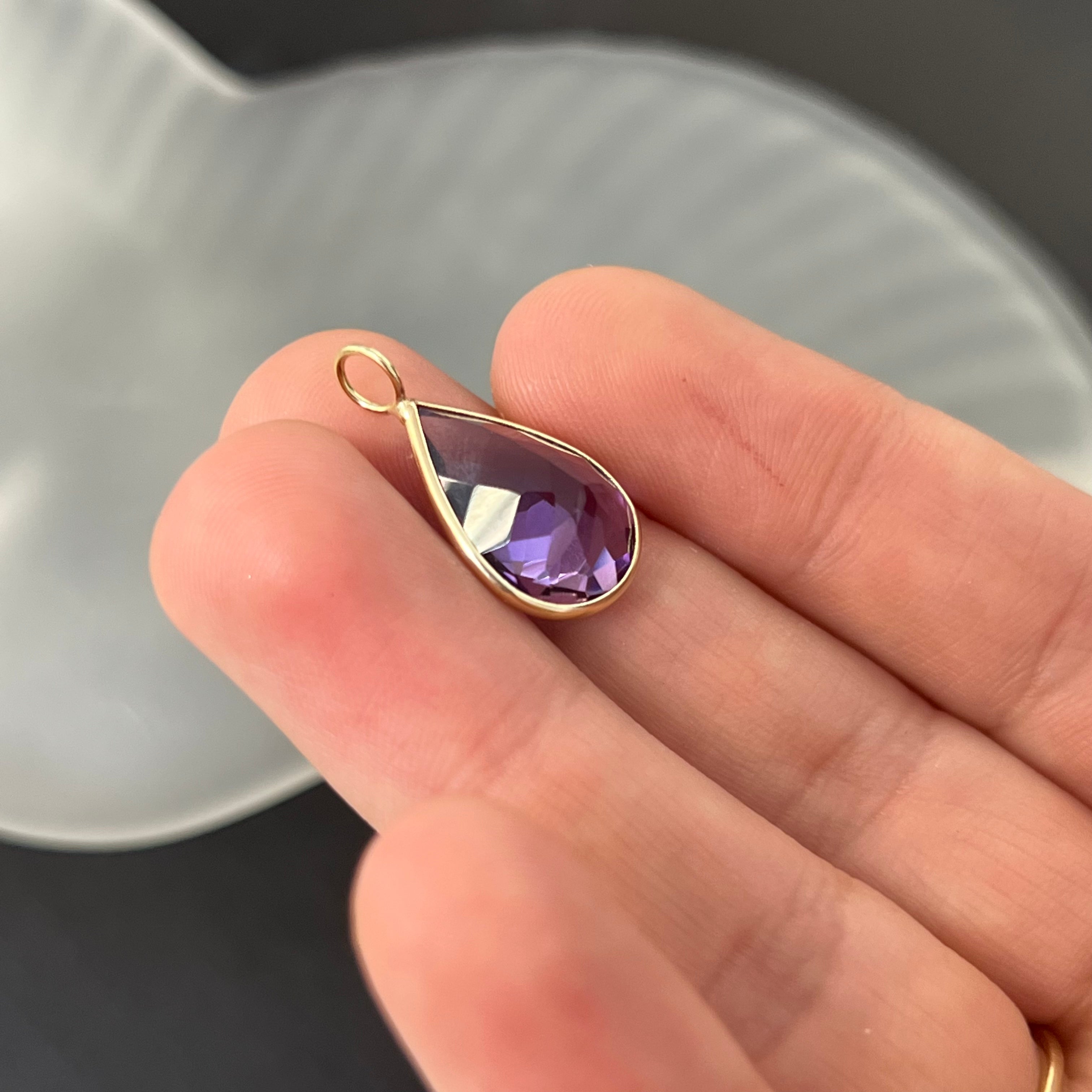 6.5CT Natural Pear Amethyst 14K Yellow Gold Pendant Charm