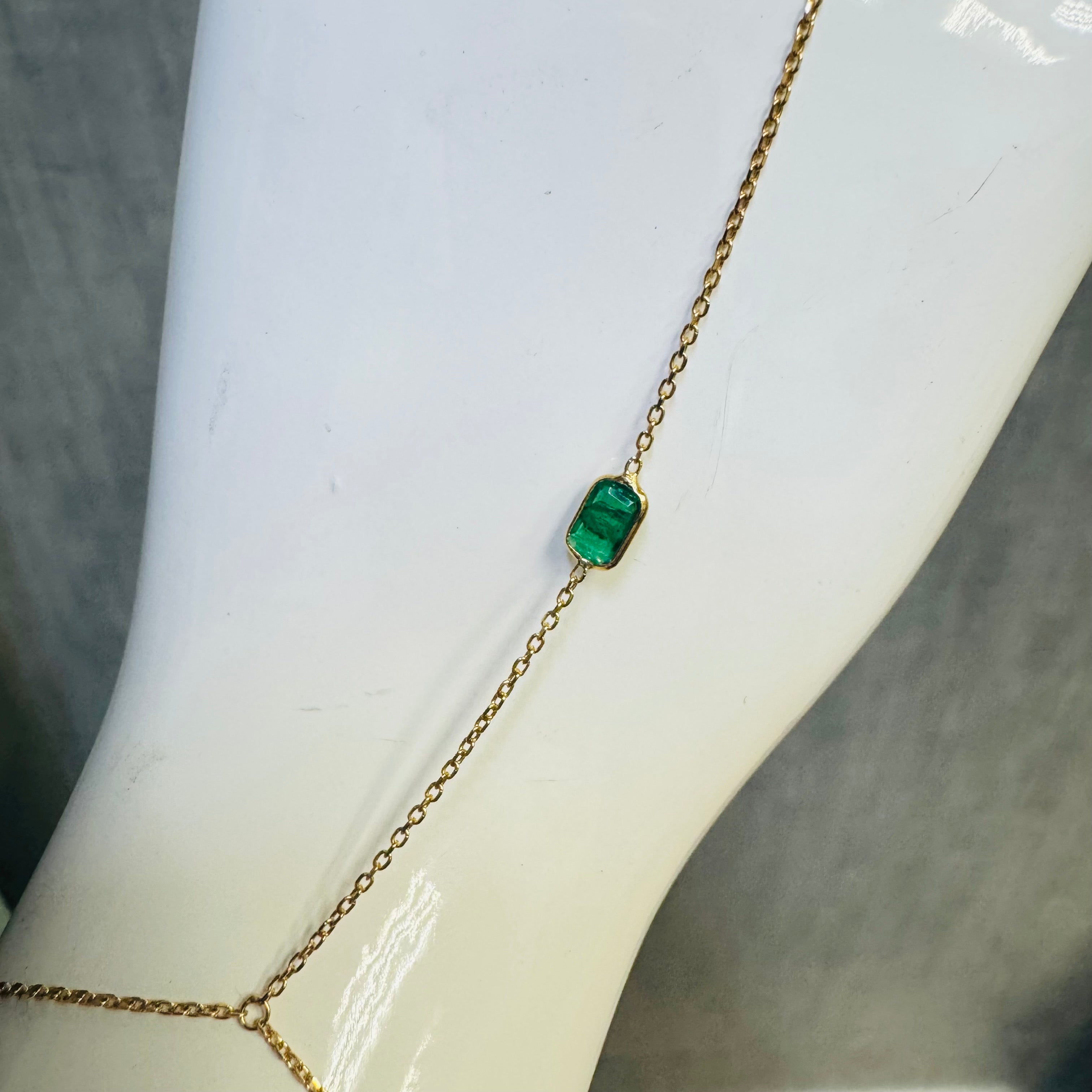 14k Rose Gold Colombian Emerald Handchain