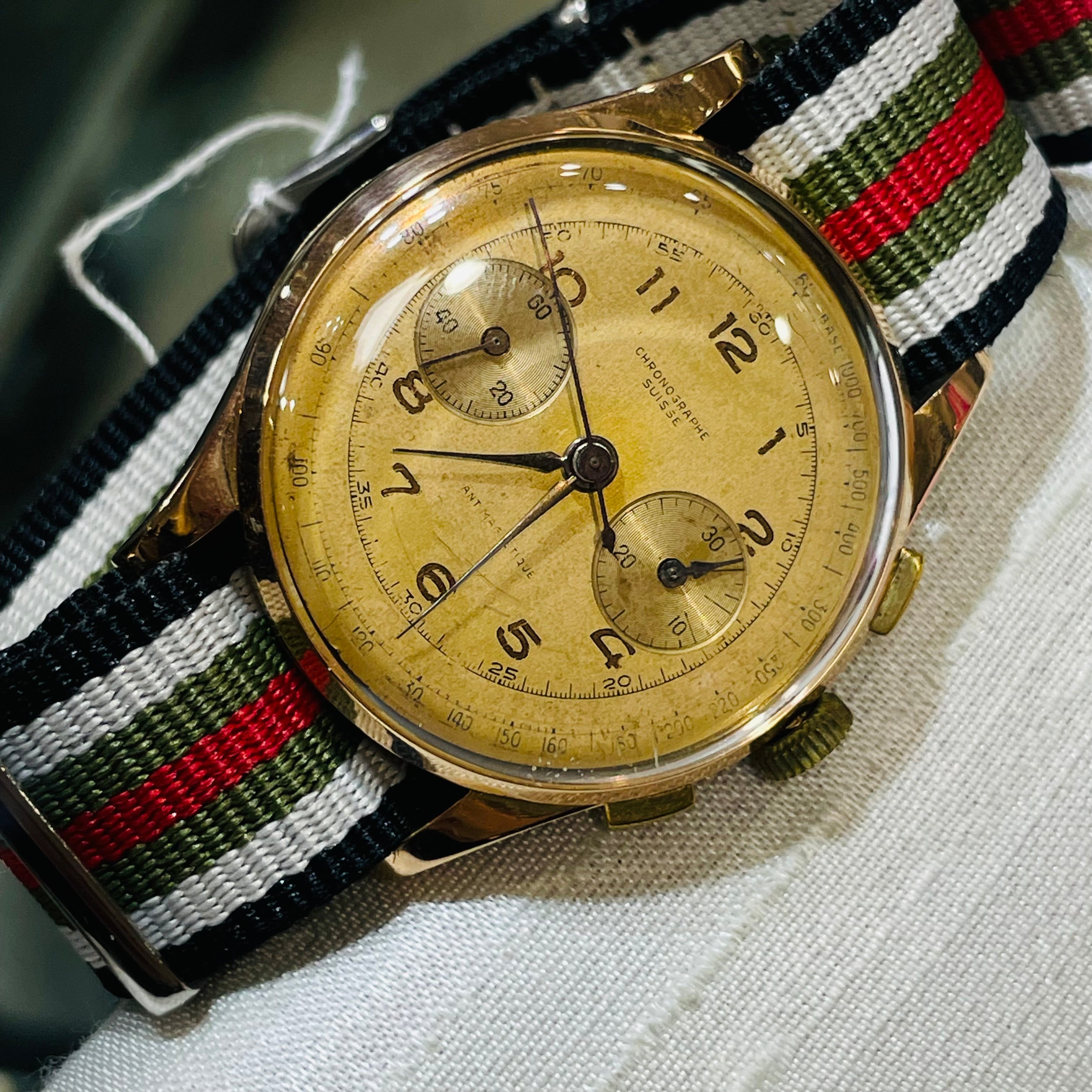 37mm Solid 18K Rose Gold Azur Chronographe Suisse Watch Bubble Back