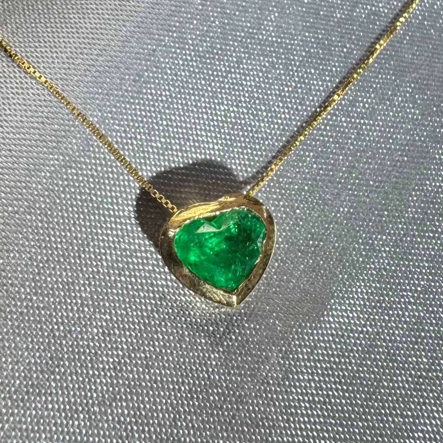 18K Gold Bezel Set Colombian Emerald Necklace