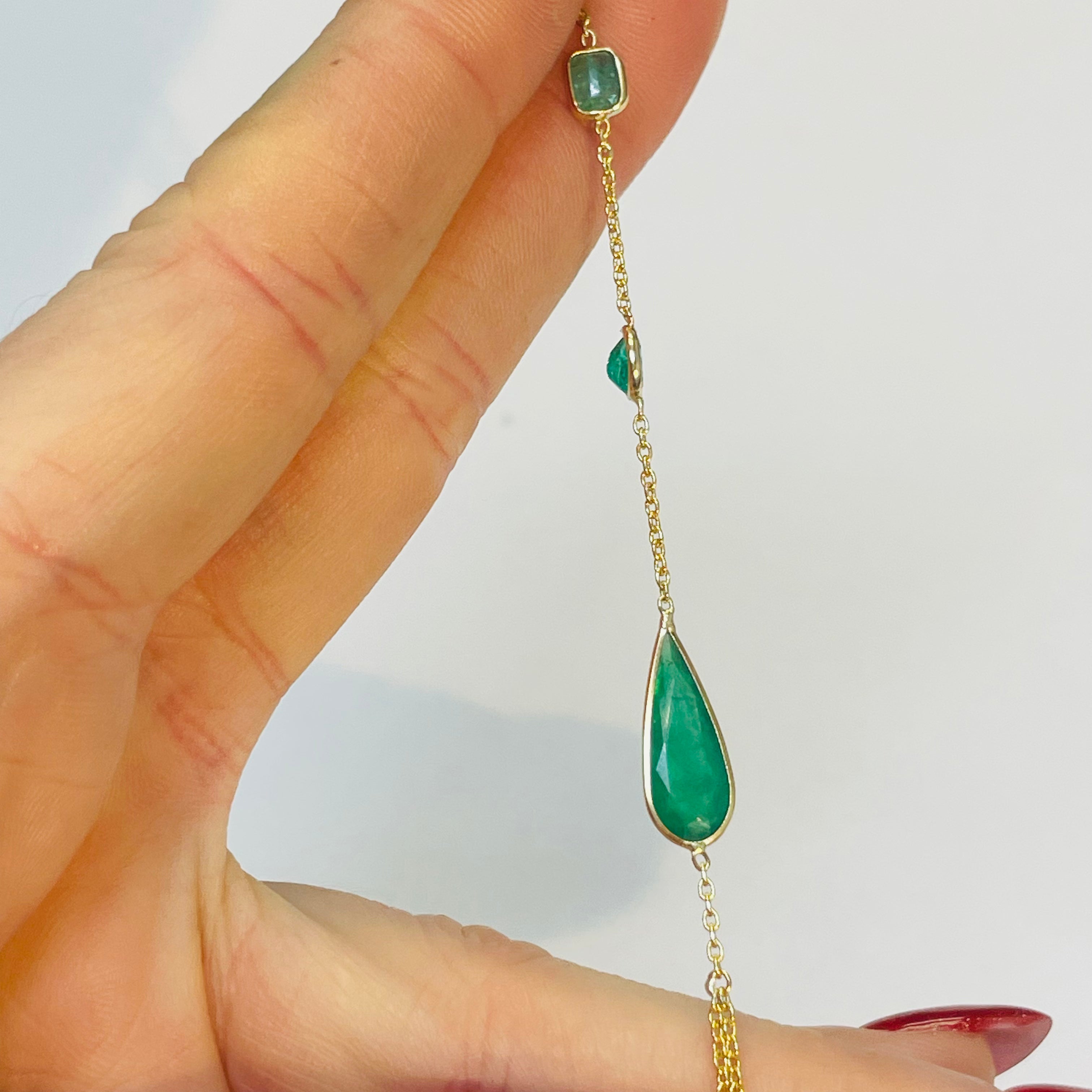 14k Yellow Gold 3 Stone Colombian Emerald Handchain