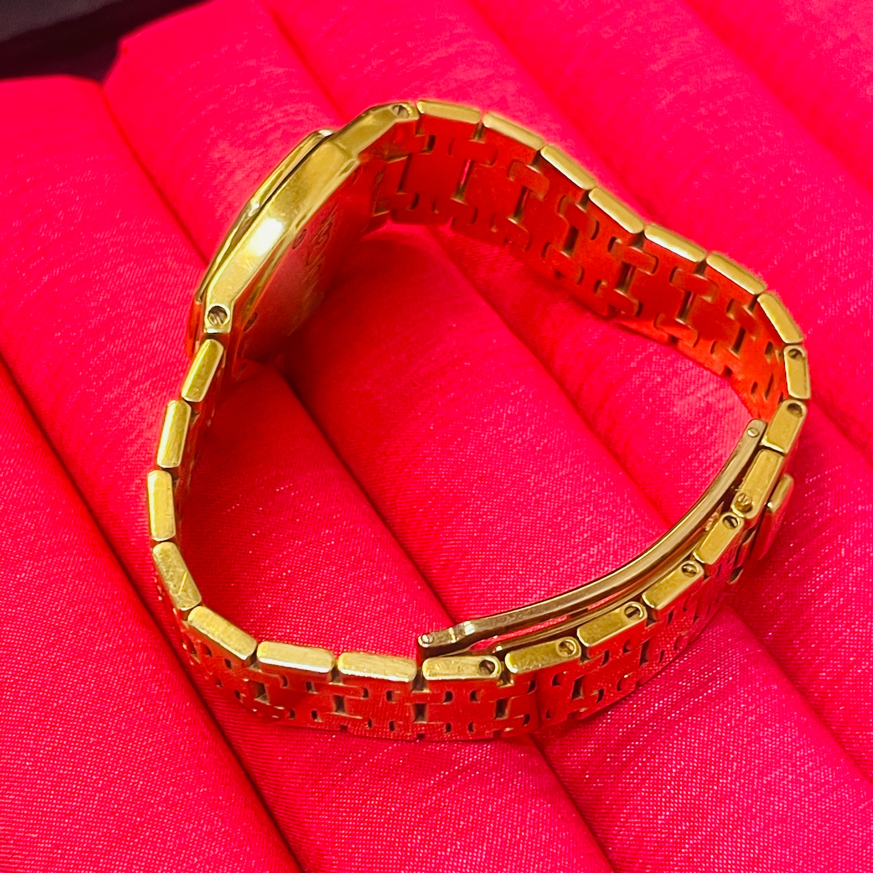 24mm Audemars Piguet Solid 18K Yellow Gold Ladies Wristwach AP