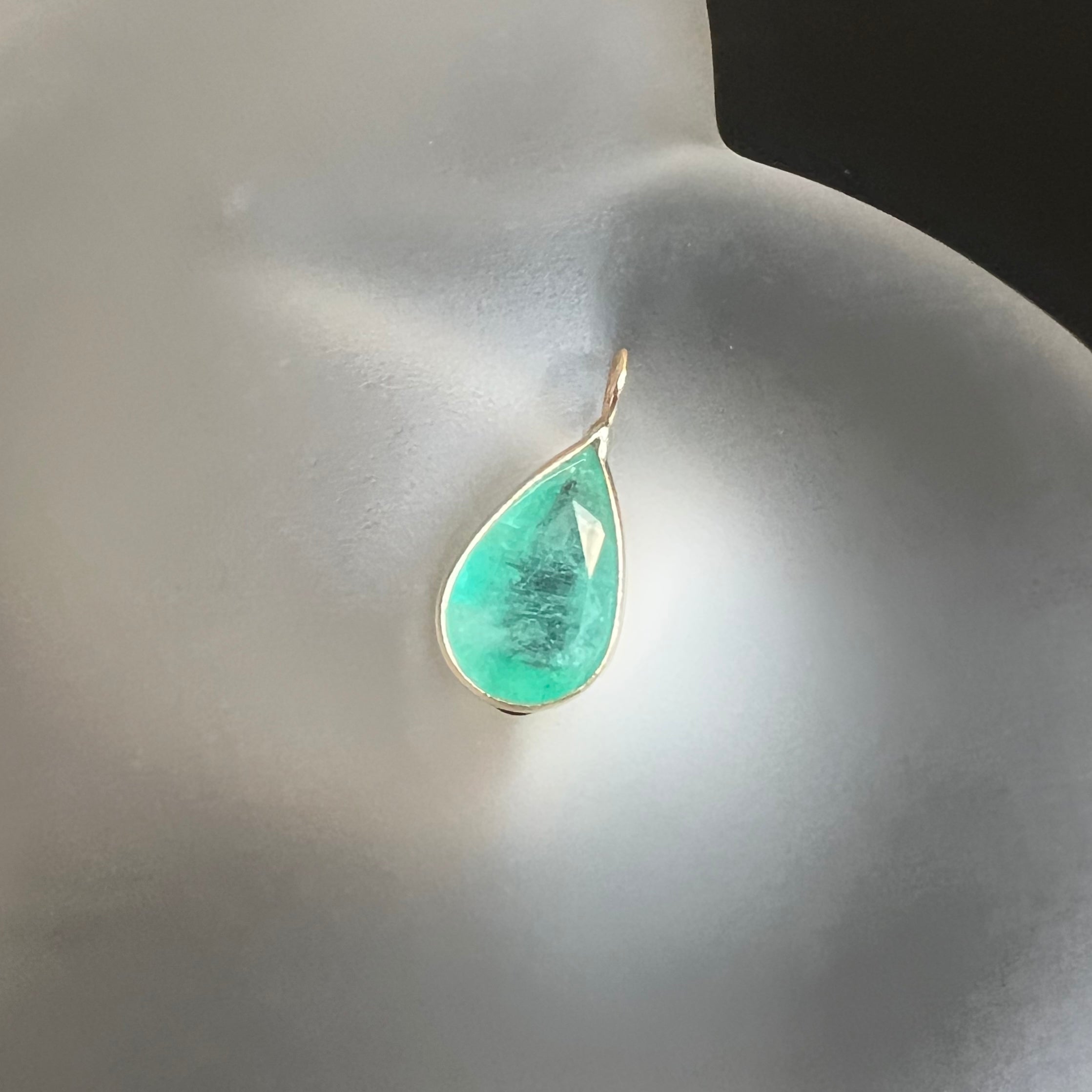 3CT 14K Yellow Gold Emerald Pendant Charm