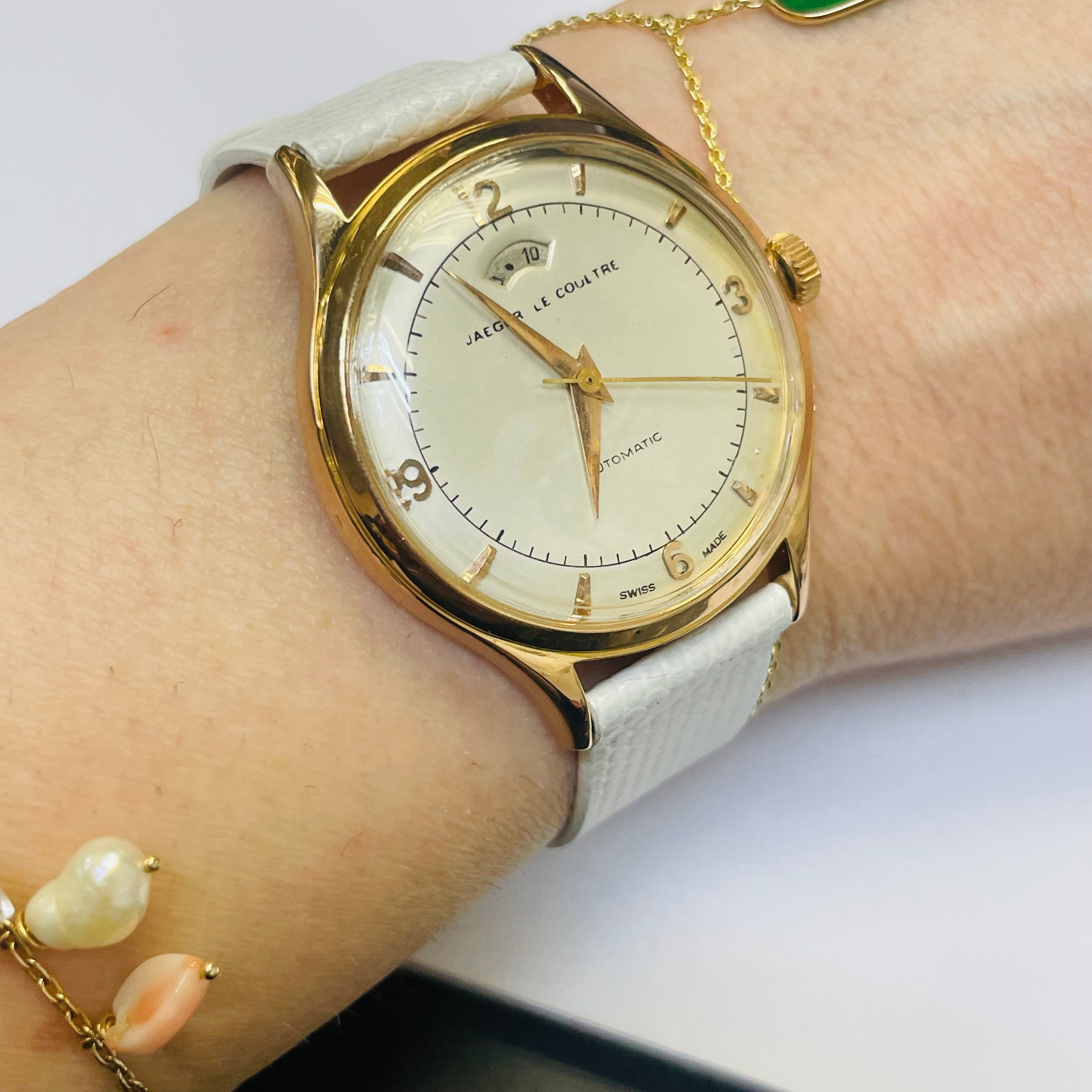 34mm Jaeger-LeCoultre Solid 18K Rose Gold Power Reserve Bumper Automatic Wristwa