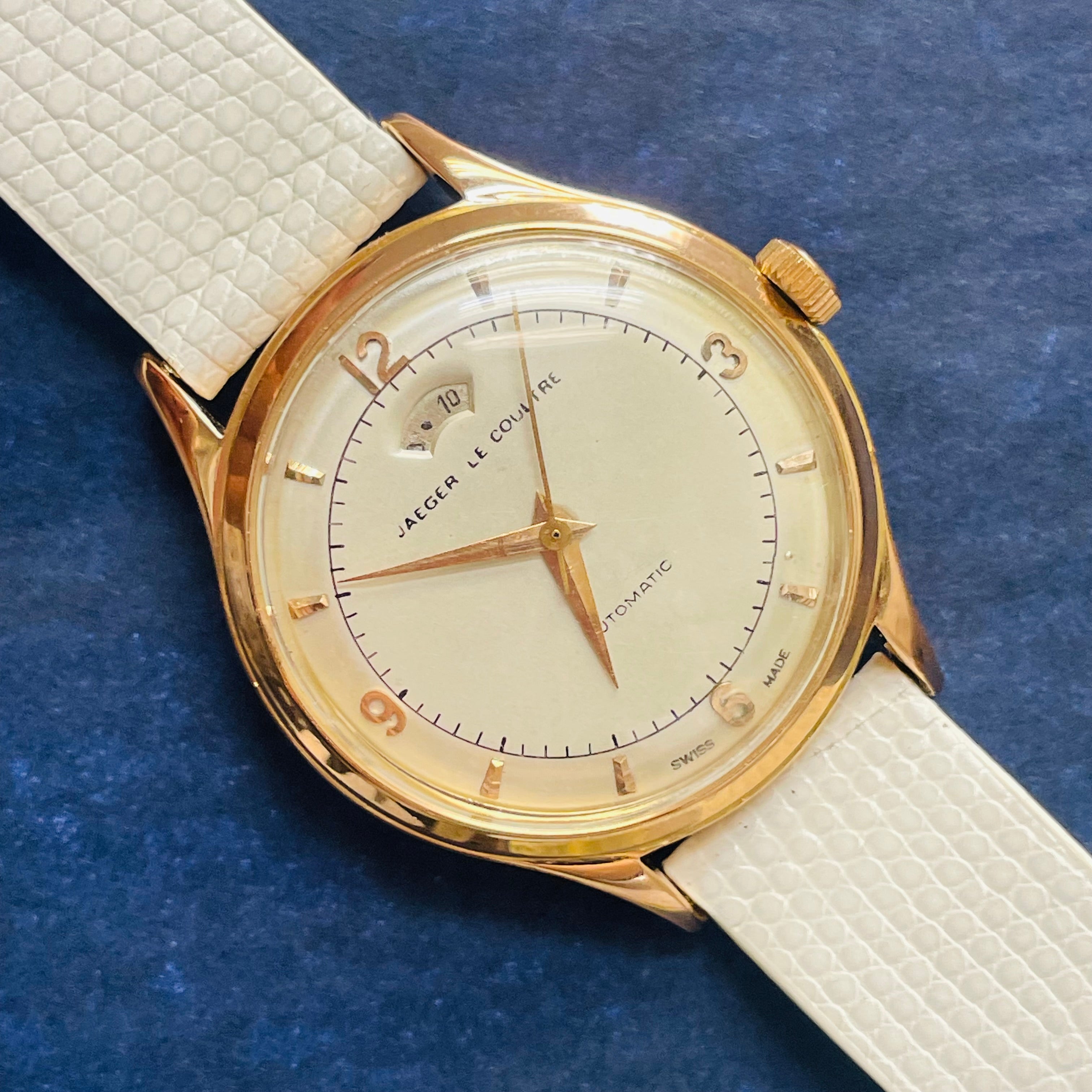 34mm Jaeger-LeCoultre Solid 18K Rose Gold Power Reserve Bumper Automatic Wristwa