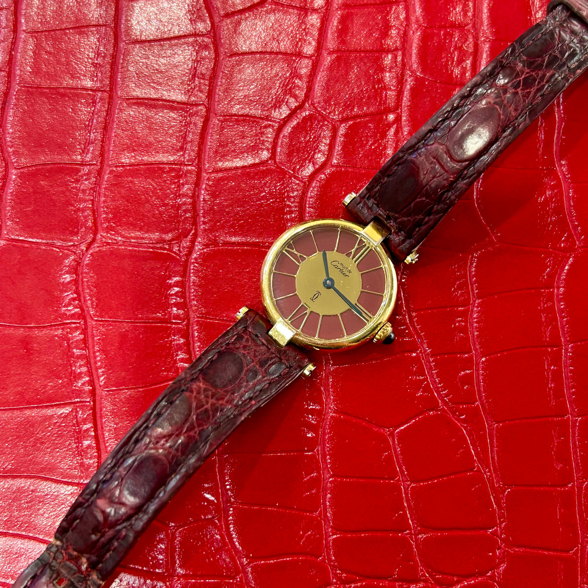 Vintage Cartier Vendome | Ref 121473 | 24mm | 18k Gold plated | Burgundy Original Strap
