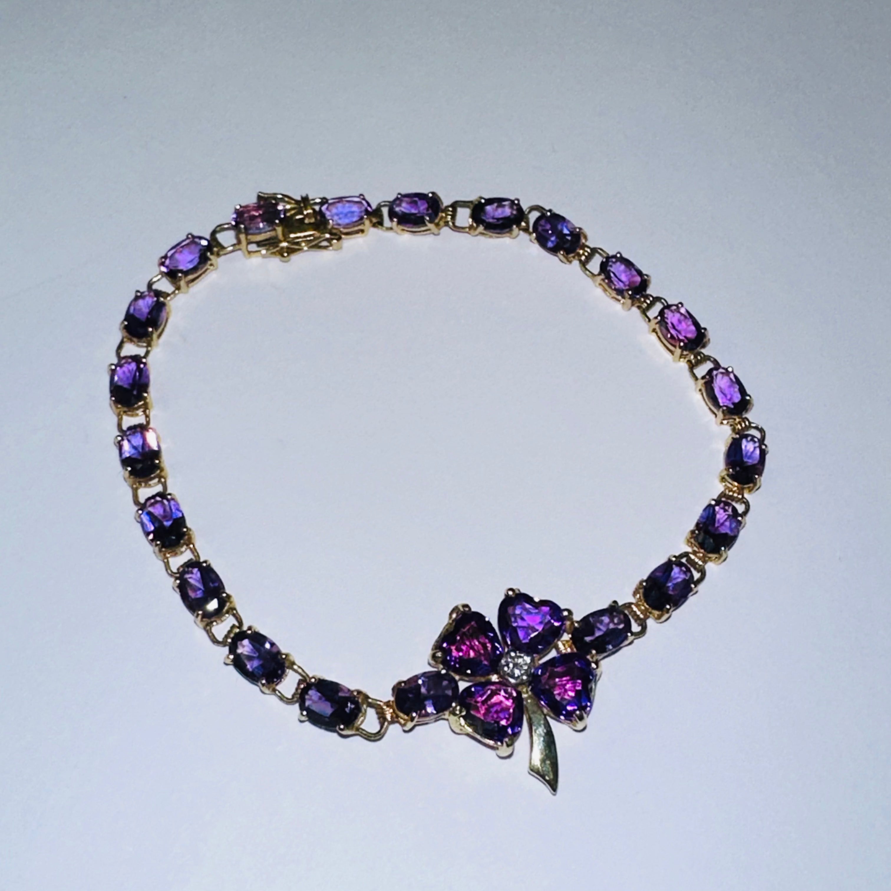 14K 7.5" Amethyst and Diamond Four Leaf Clover Beautiful Vintage Bracelet