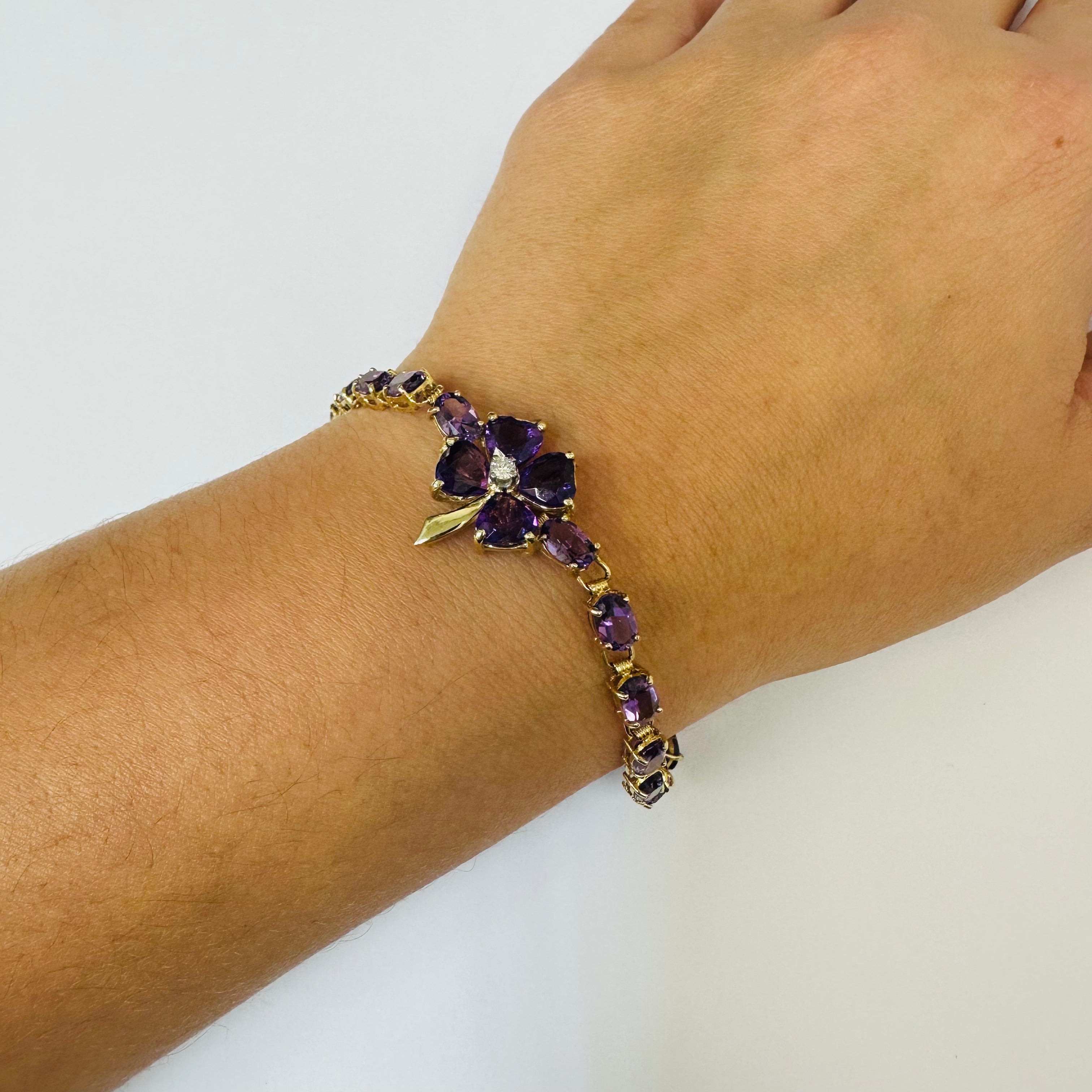14K 7.5" Amethyst and Diamond Four Leaf Clover Beautiful Vintage Bracelet
