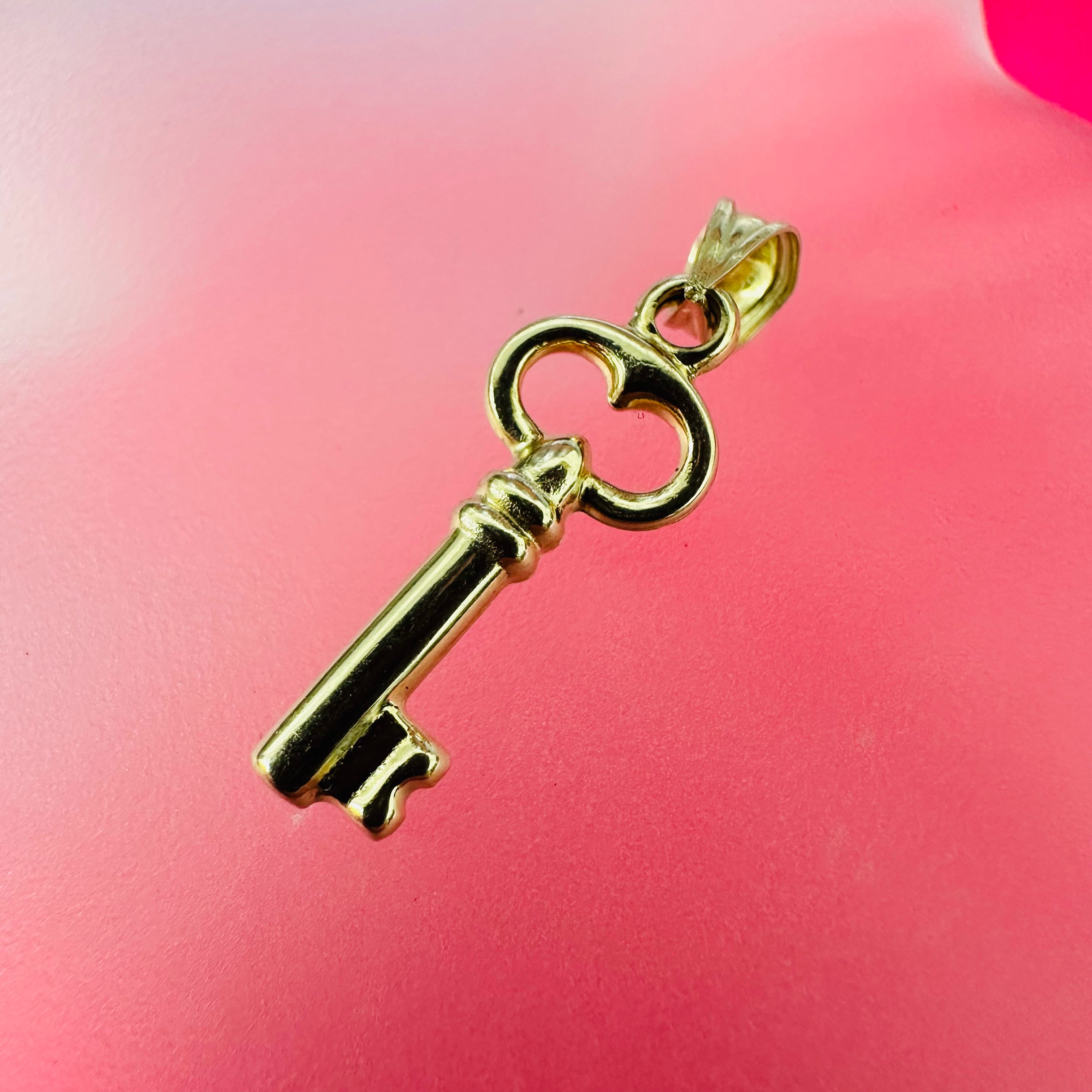 14K Small Puffy Flower Charm