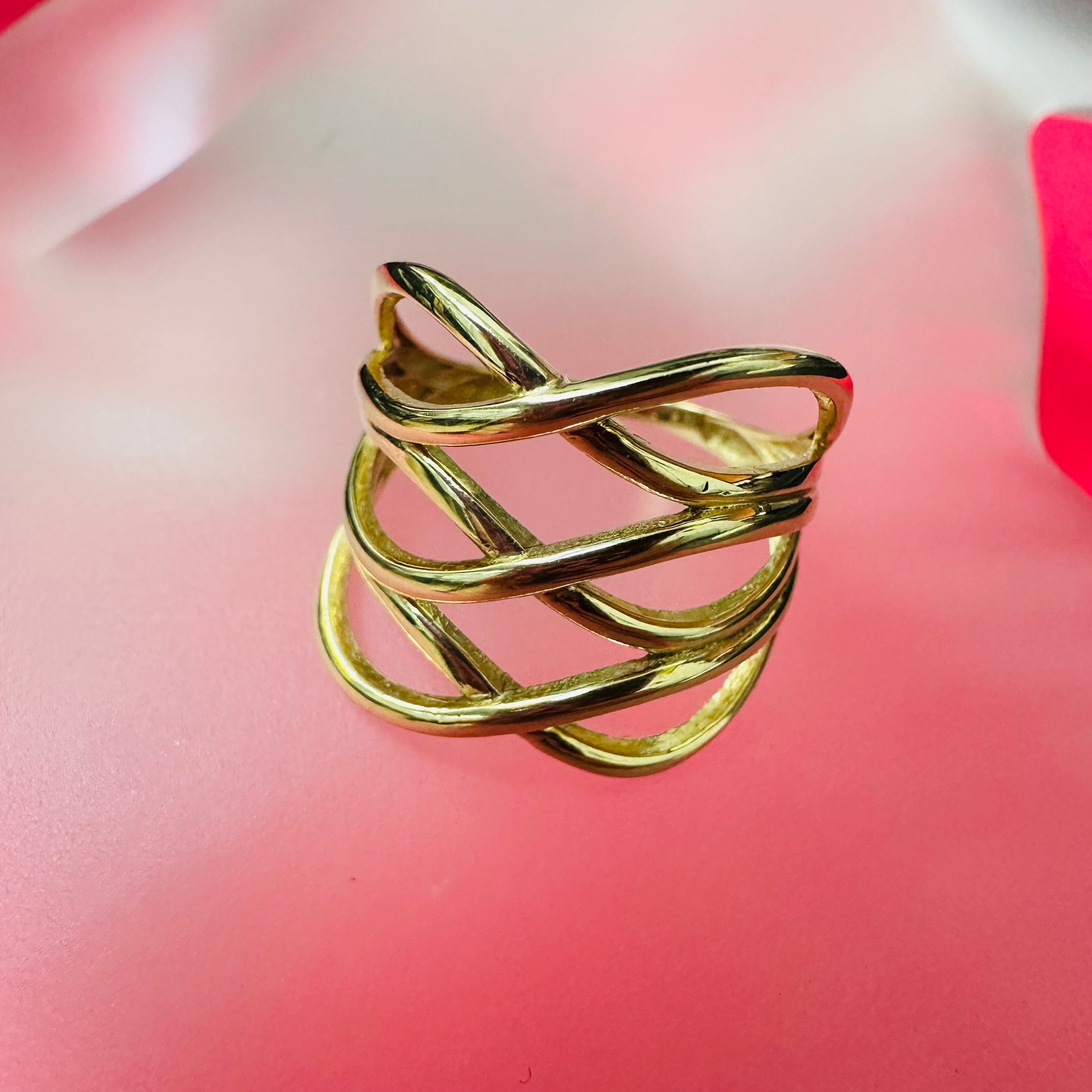14K Yellow Gold Ring Size 6.75