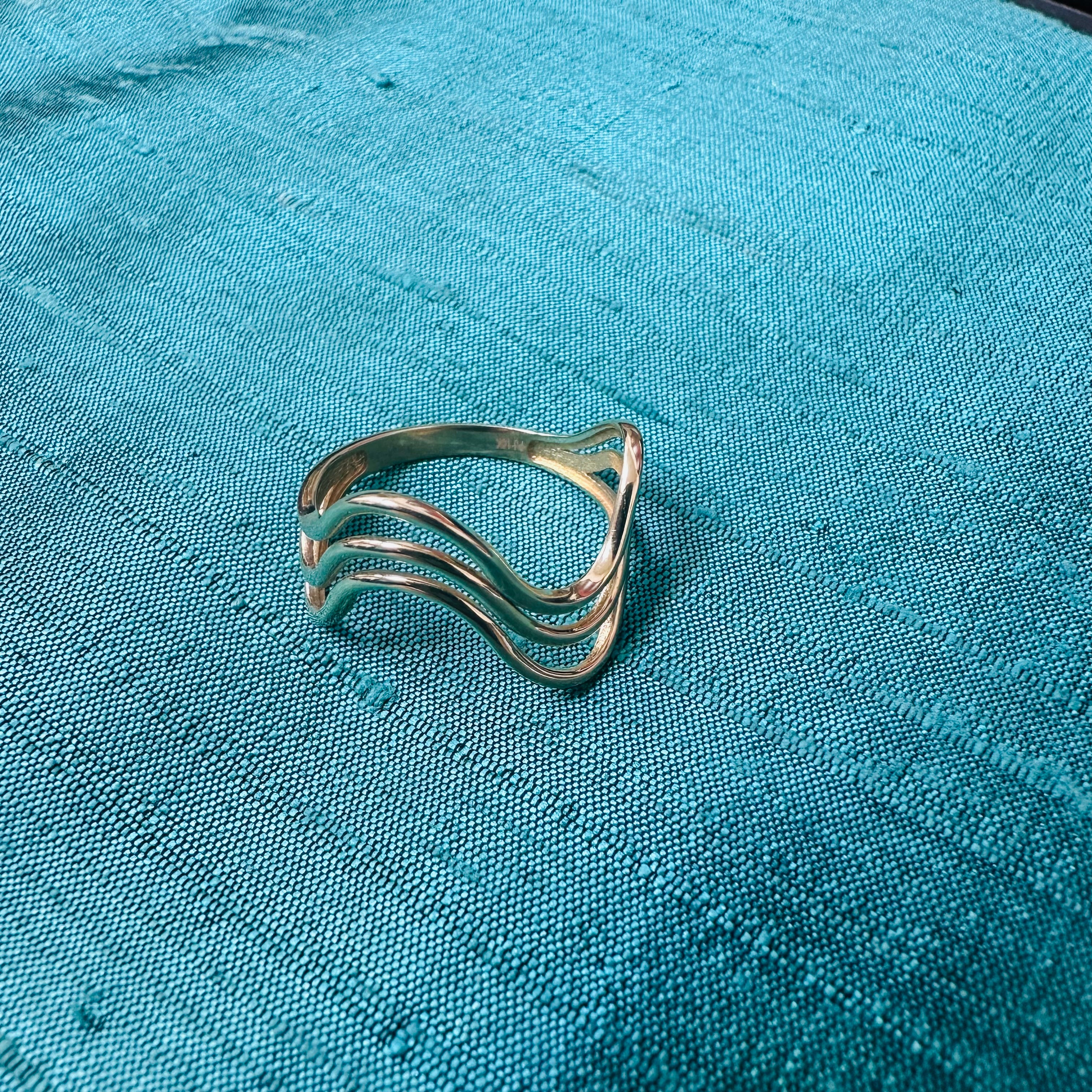 14K Yellow Gold Swirl Ring