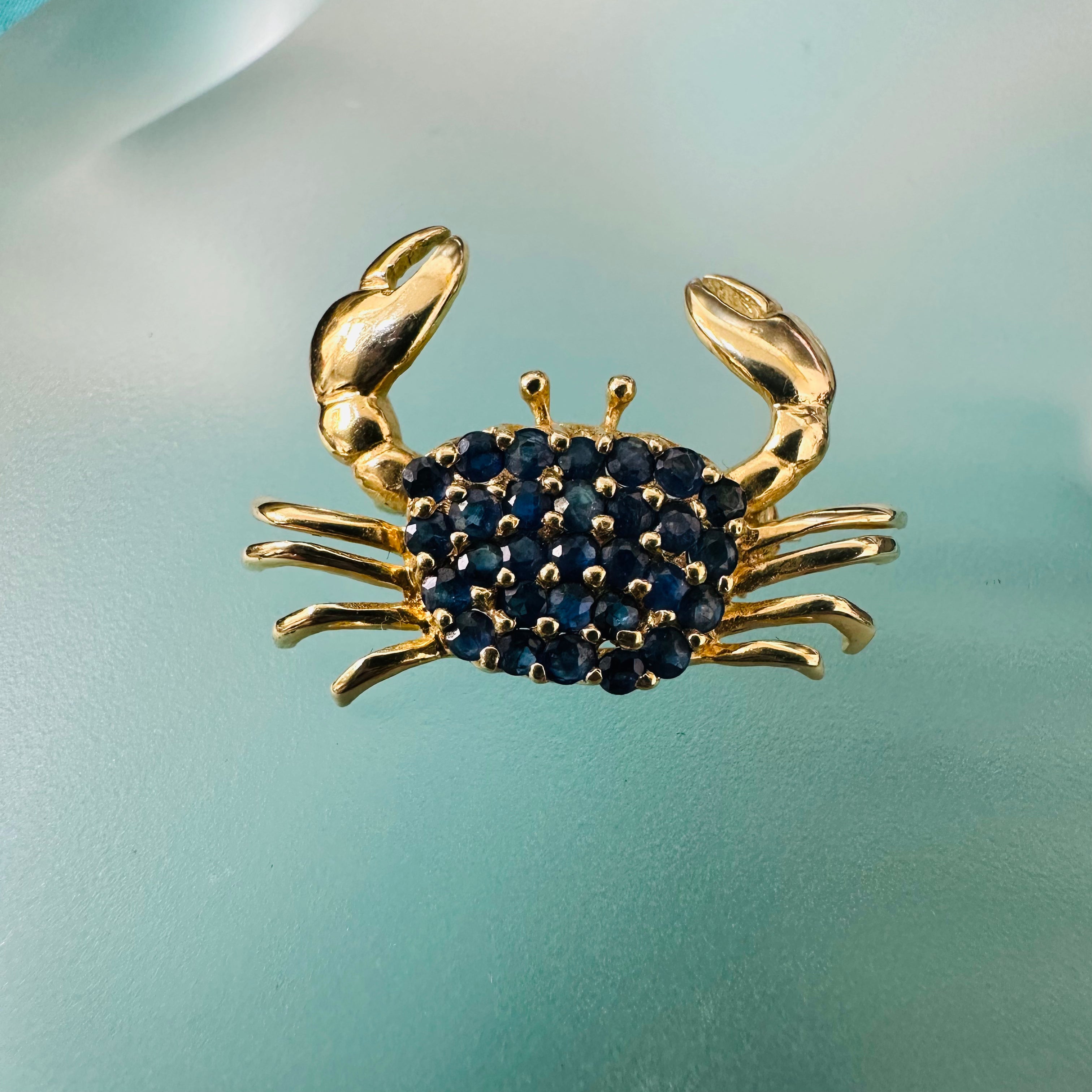 14K Yellow Gold Sapphire Crab Pin