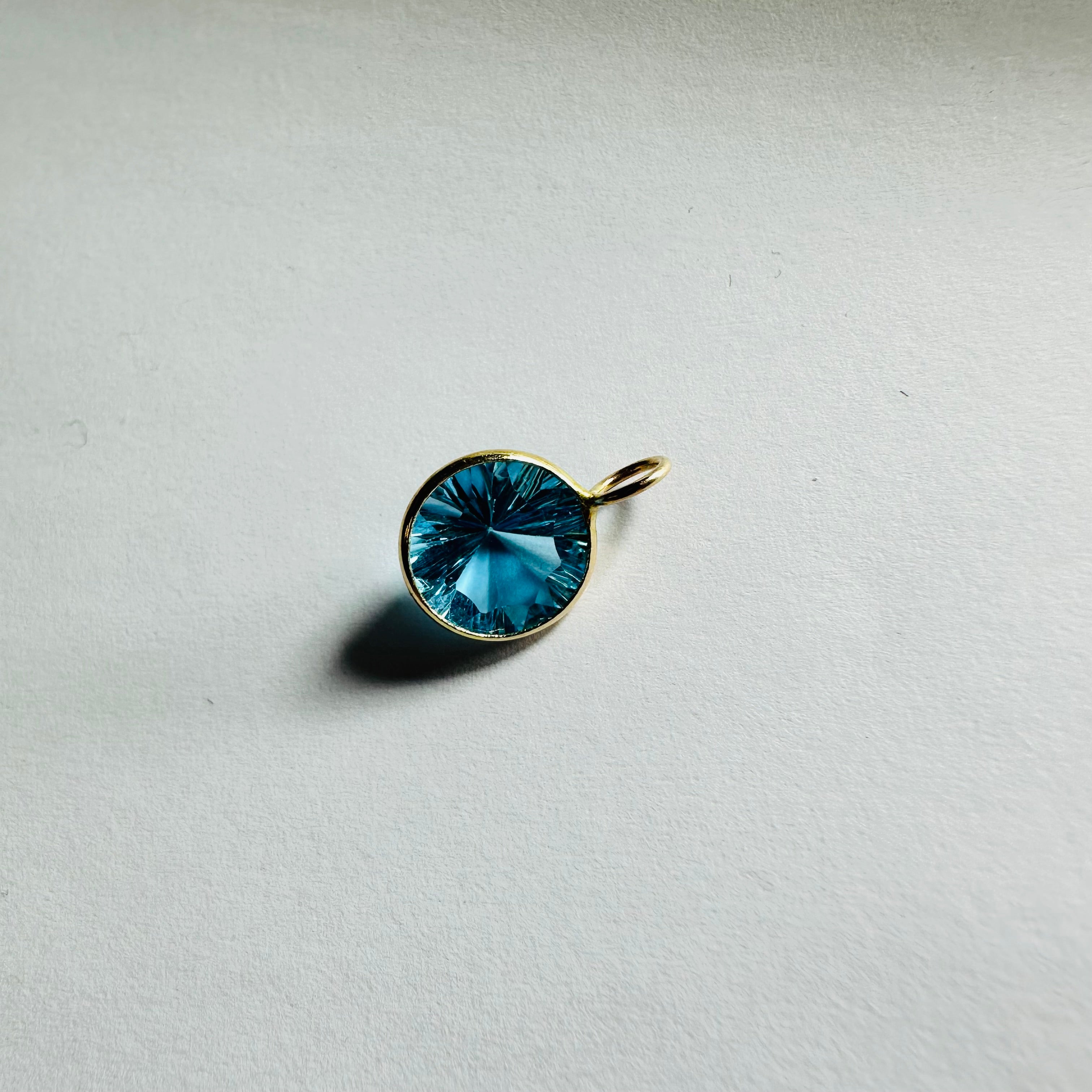 Blue Topaz 14K Yellow Gold Charm Pendant Round Shape