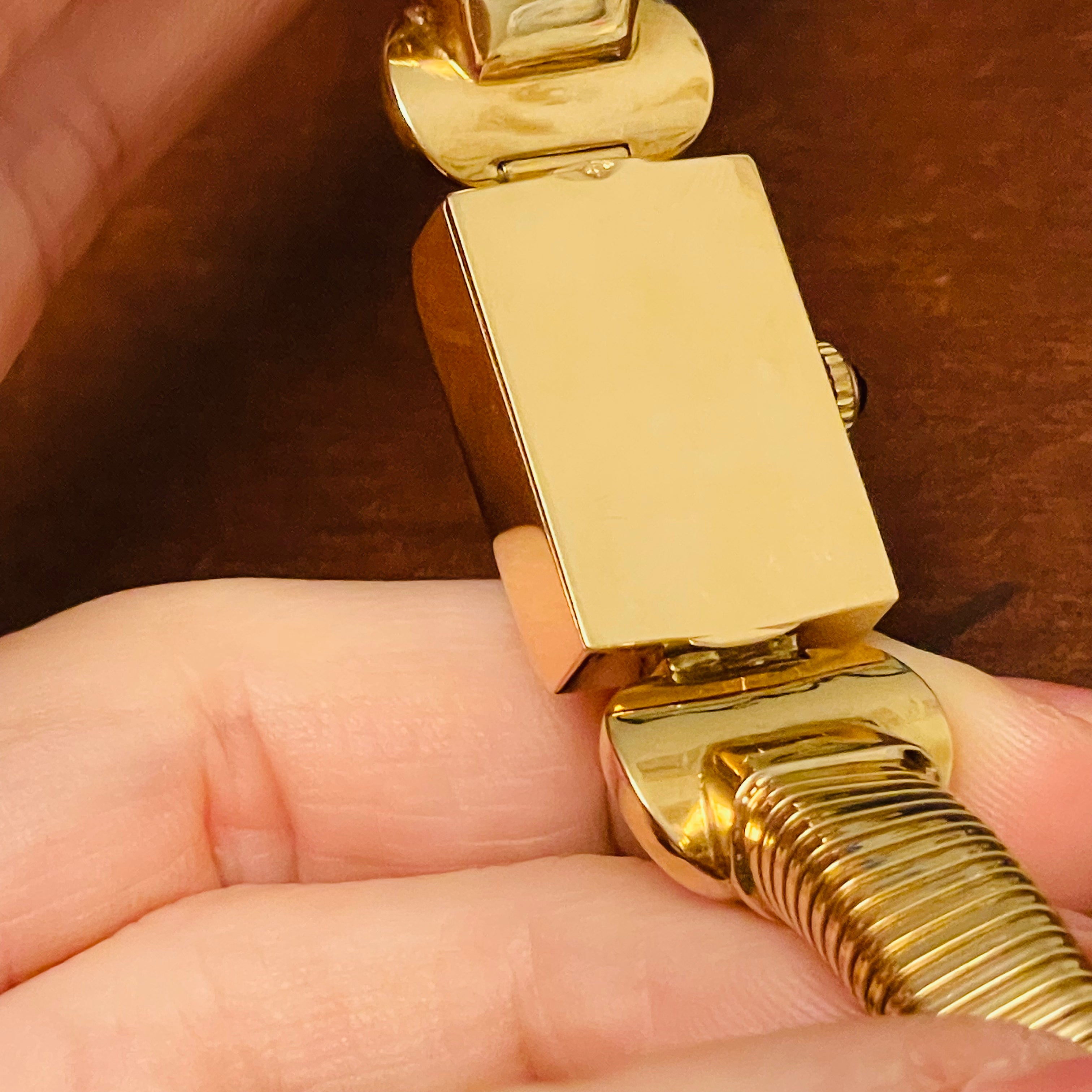 Vintage Cartier 18K Yellow Gold Ladies Wrist Watch
