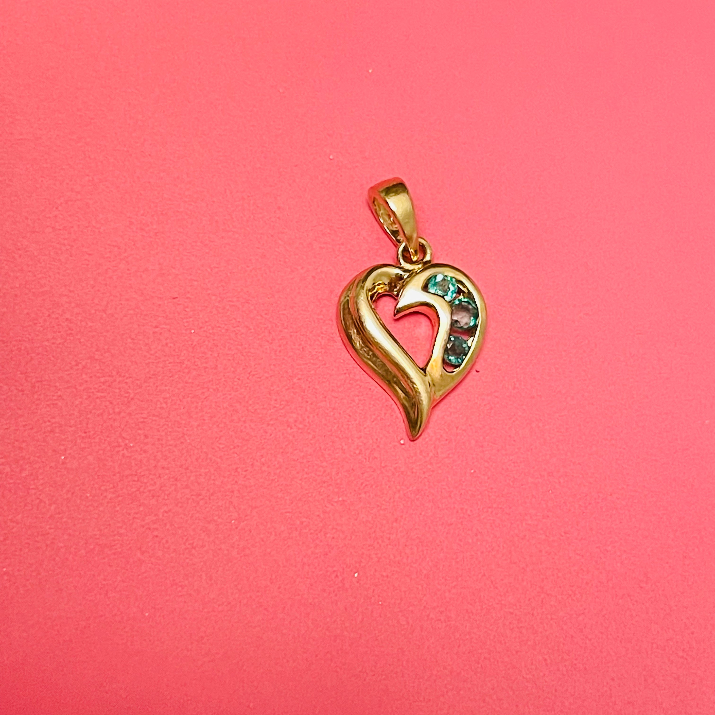 14K Yellow Natural Emerald Heart Charm Pendant