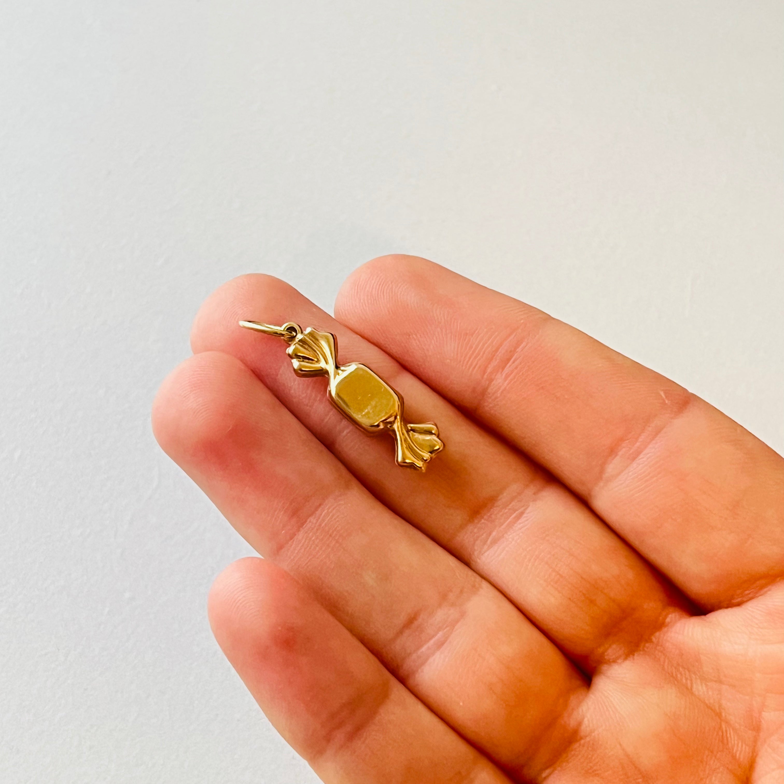 14K Yellow Gold Wrapped Candy Pendant Charm