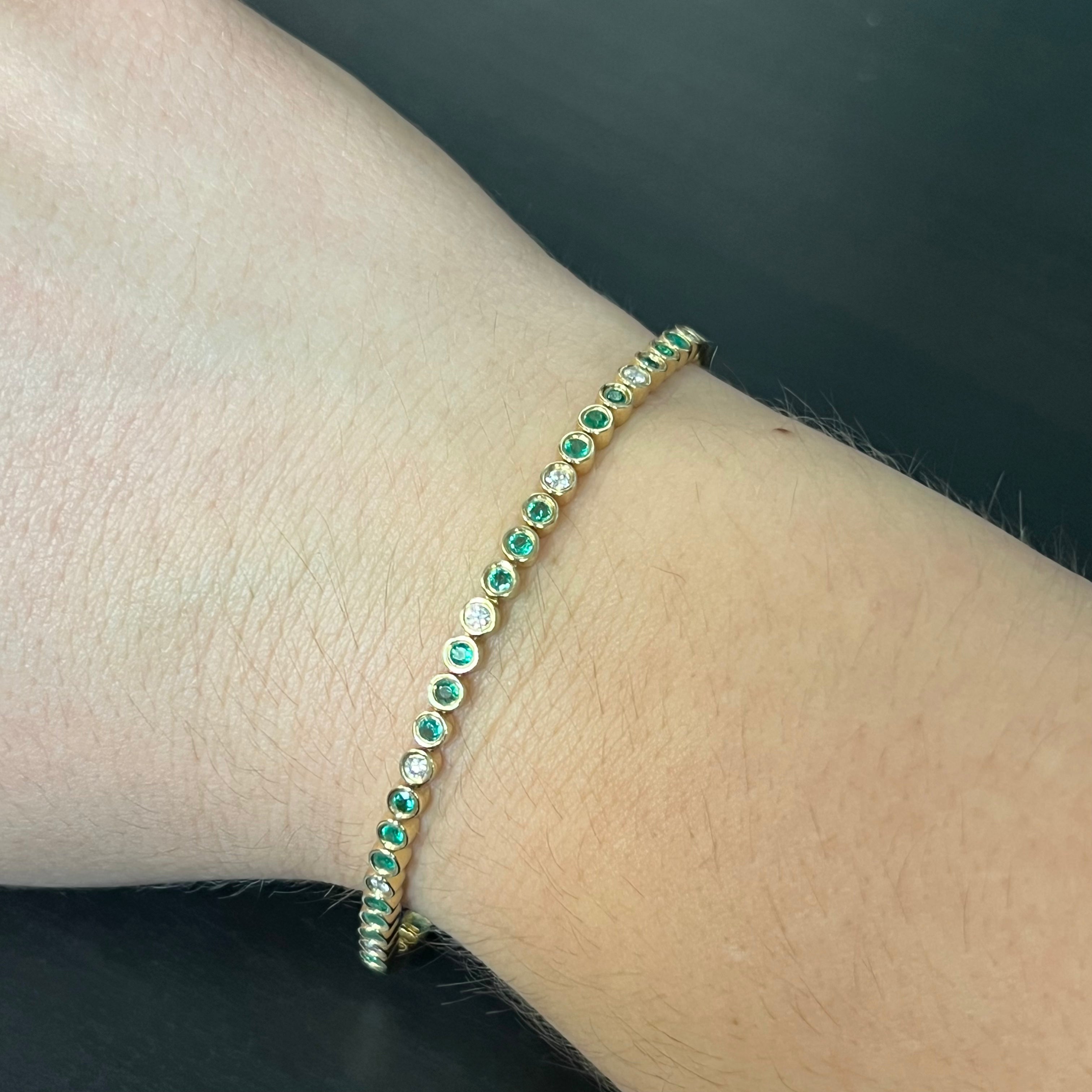 Stunning 14K Yellow Gold Emerald and Diamond Bezel Set Tennis Bracelet, 6.75"