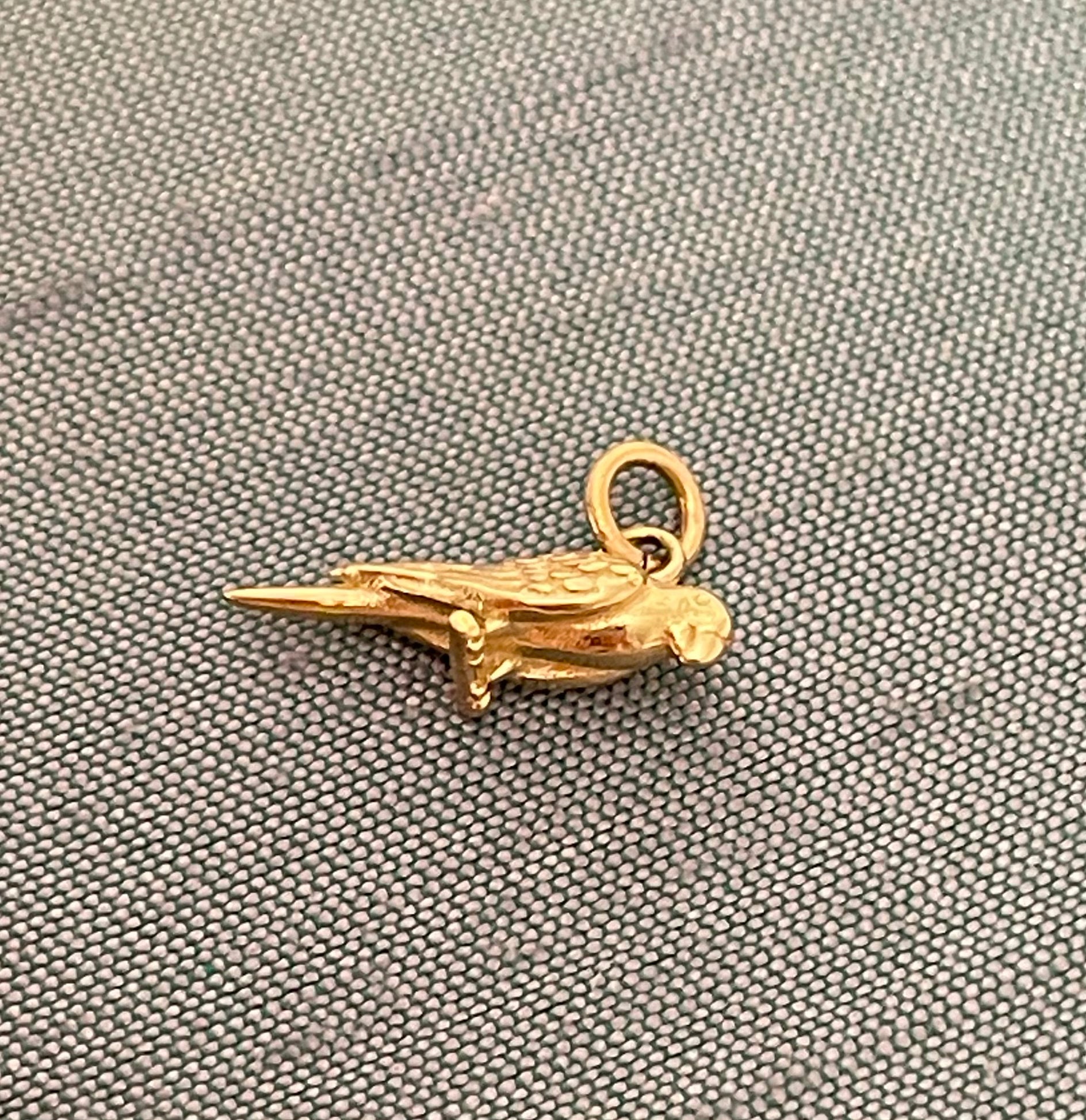 Mini Solid 14K Yellow Gold Bird Parrot Charm Pendant