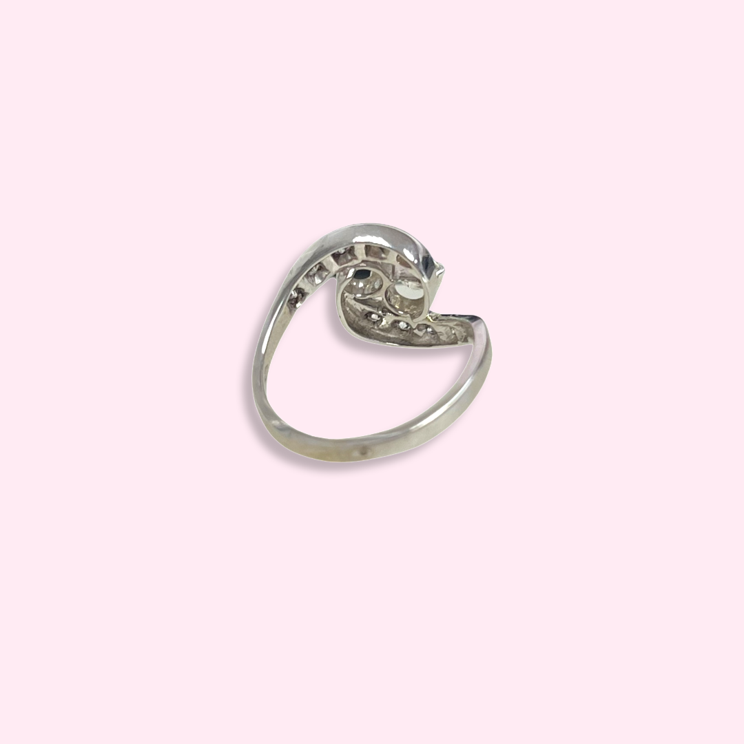 18K Toi et Moi Kissing Diamond Antique Ring Size 8.5