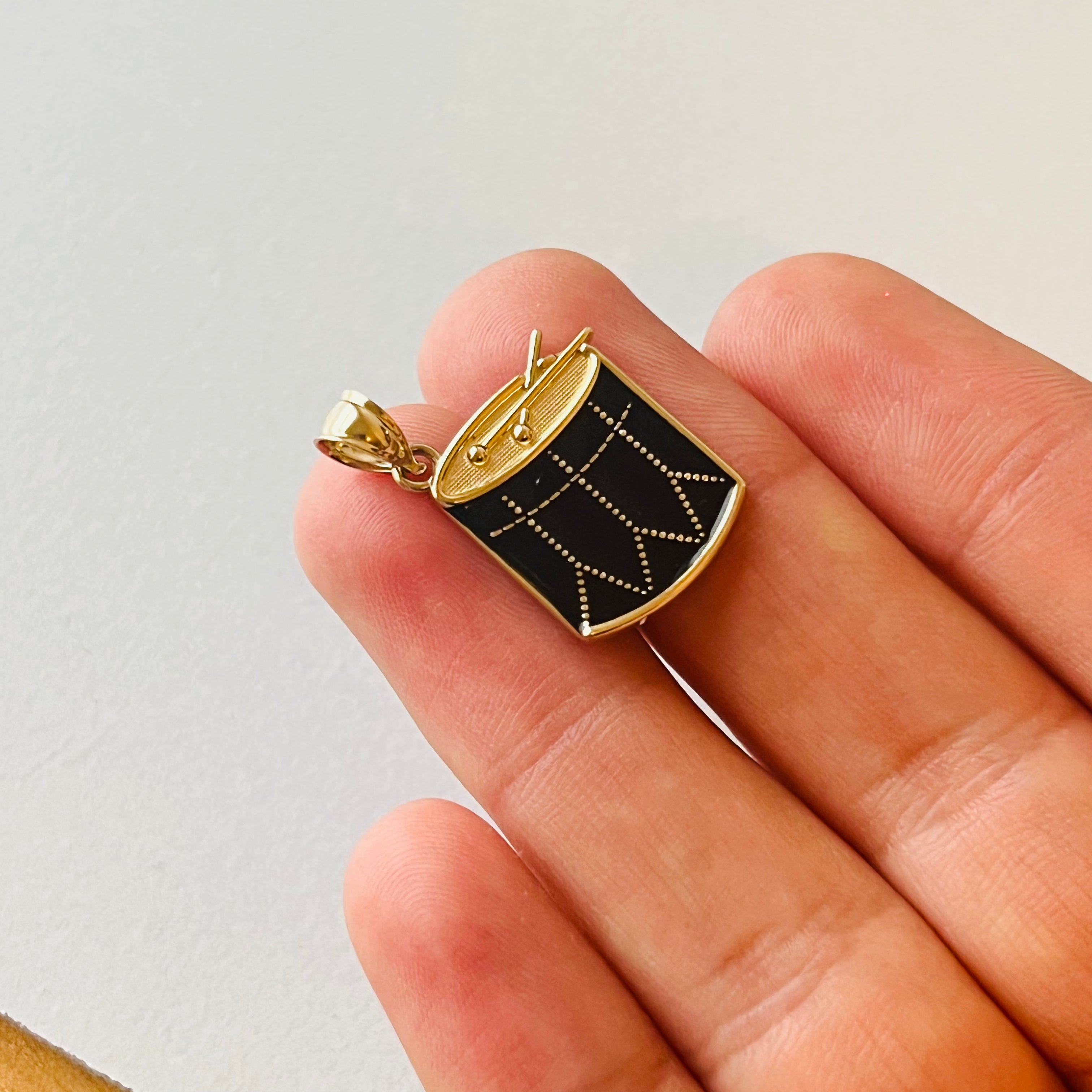 14K Yellow Gold Black Enamel Fancy Drum Pendant Charm Pendant