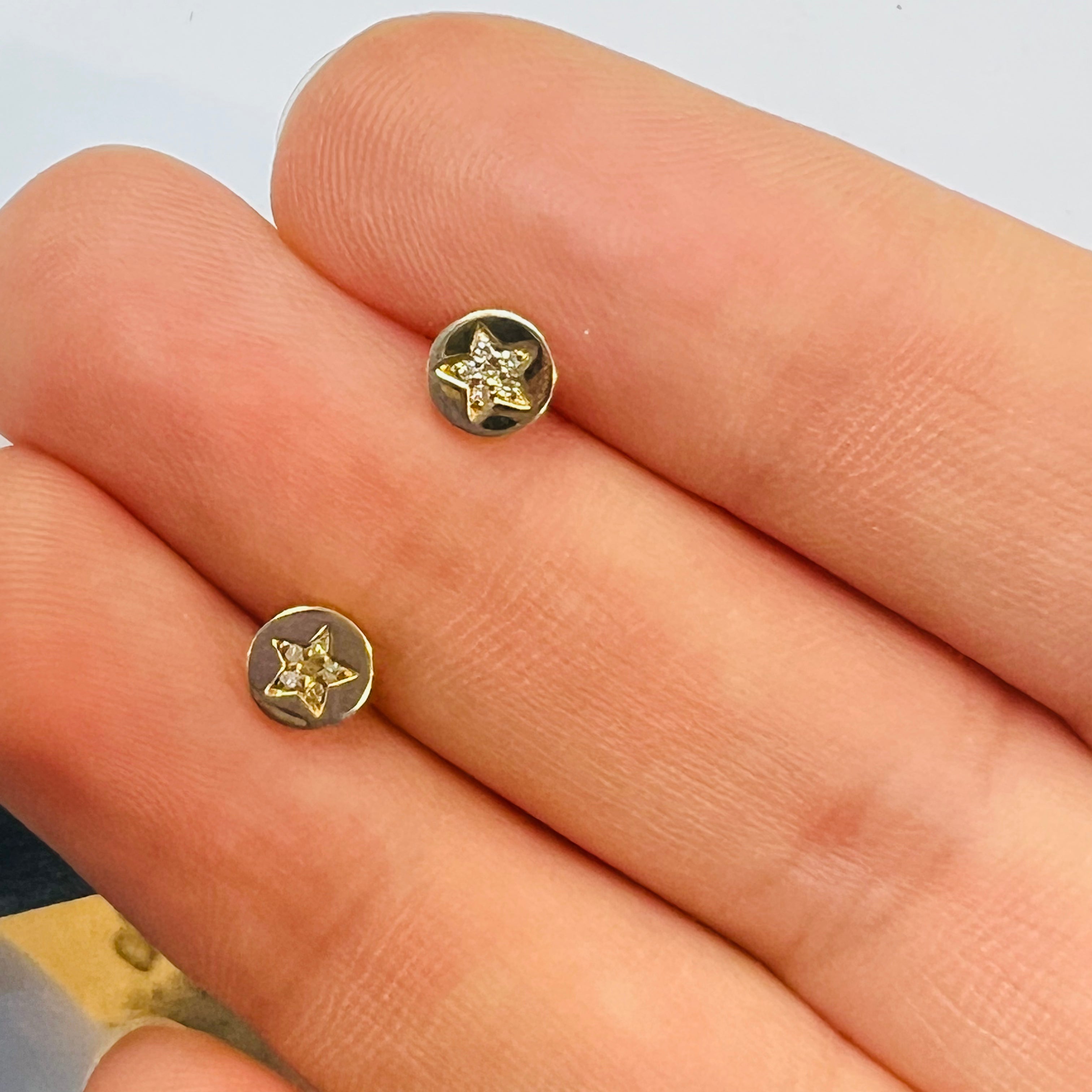 14K Yellow Gold Diamond Pave Star Stud Earrings